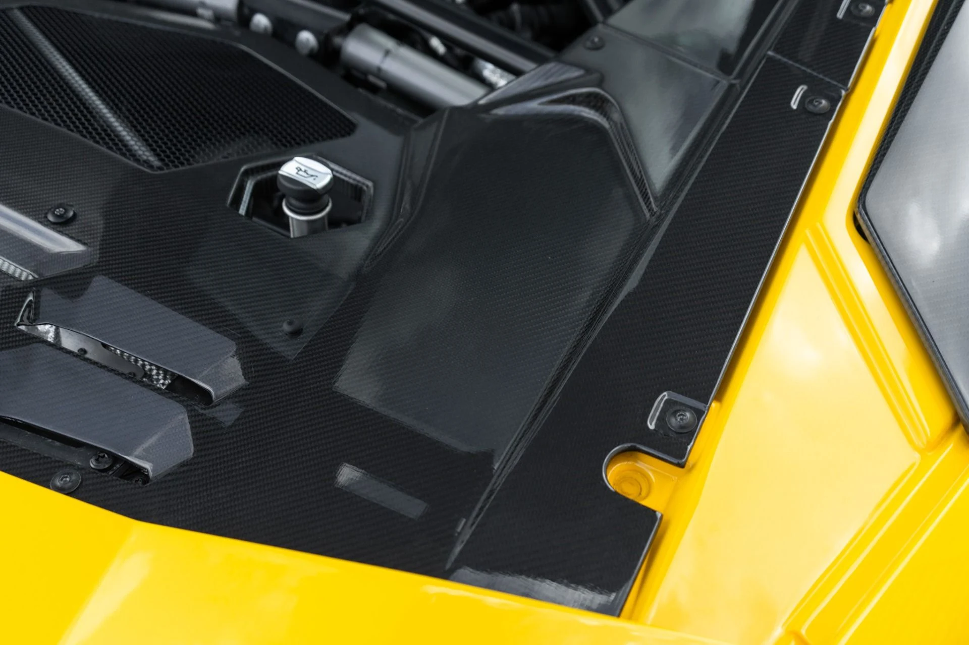 mph045_3799662550_Used_2018_Lamborghini_Aventador_S_LP_740_4_S_1761083362_4e5776c146