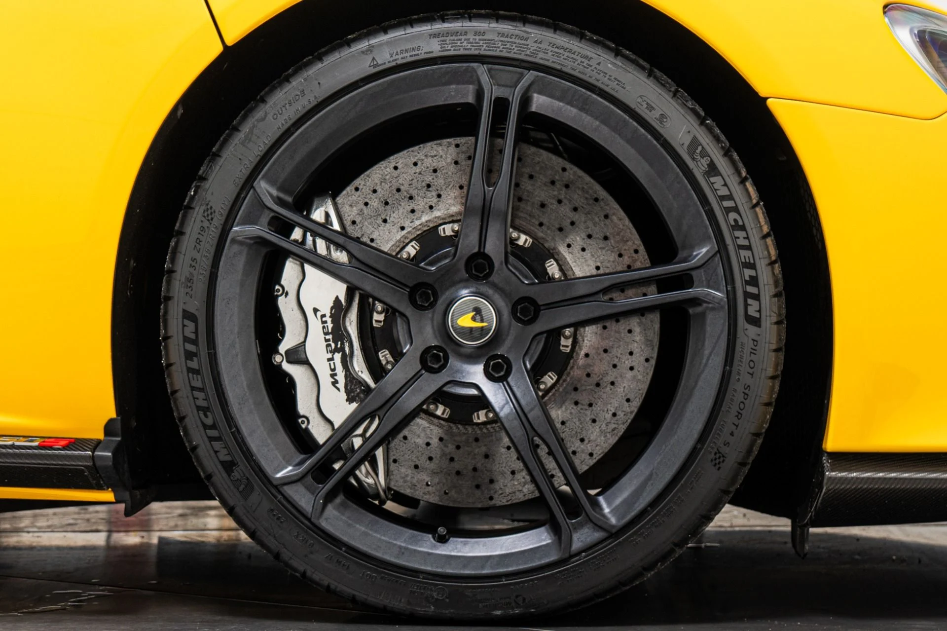 mph045_3806881009_Used_2015_Mc_Laren_650_S_Spyder_1790194559_ef0a800942