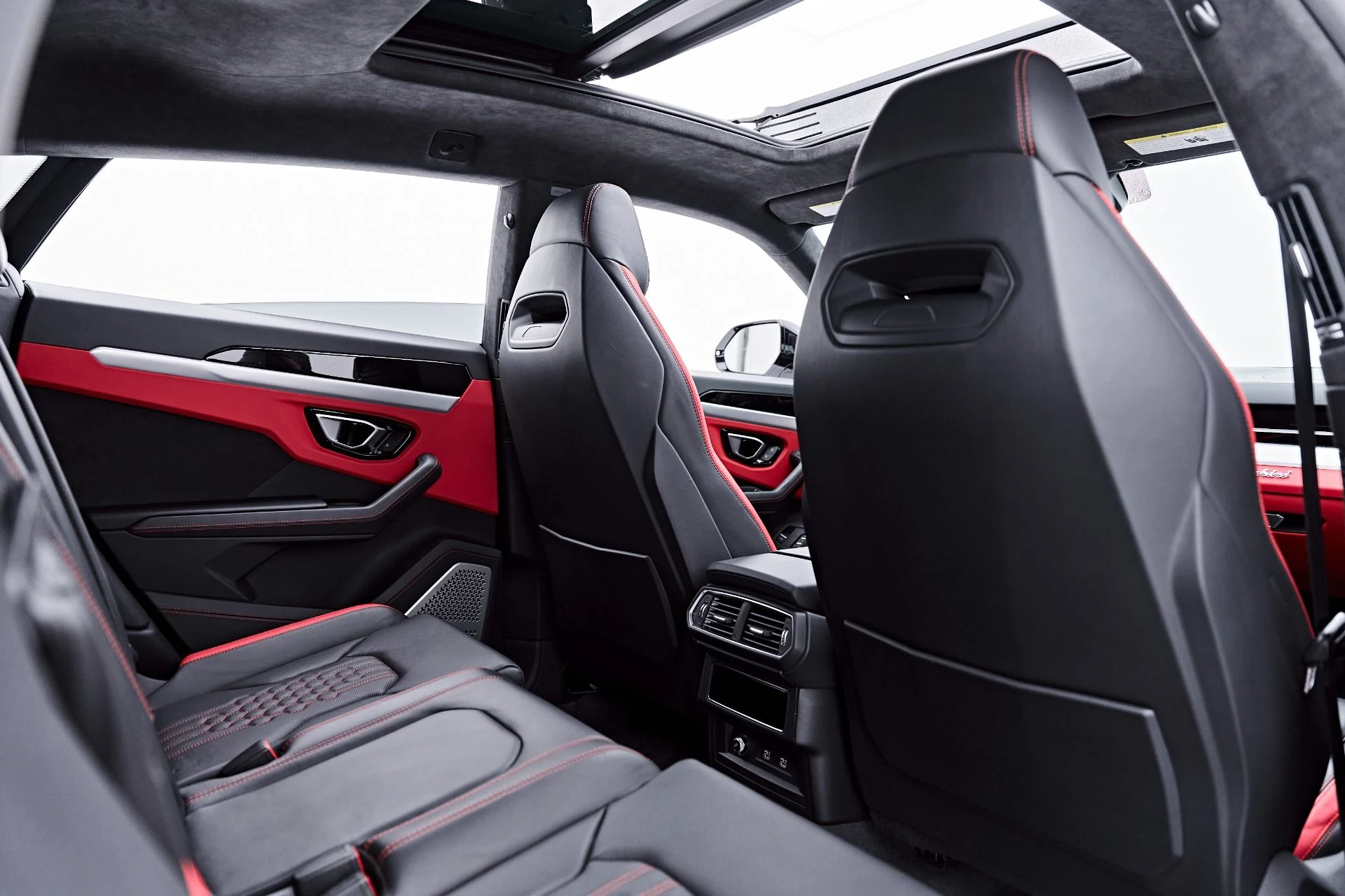 mph045_3823276467_Used_2023_Lamborghini_Urus_S_1784684475_6d3f71712e