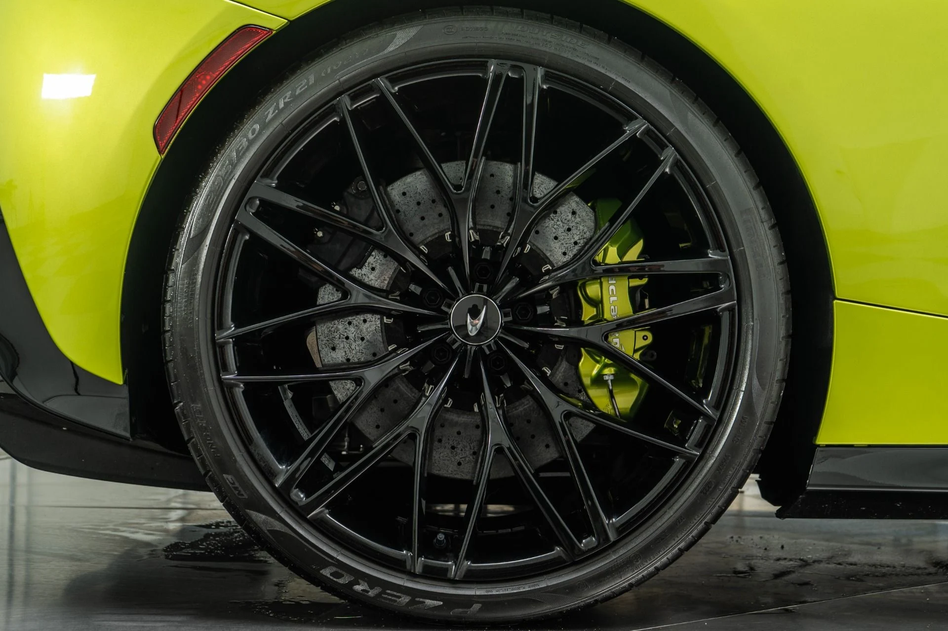 mph045_3846227613_Used_2023_Mc_Laren_GT_Luxe_1755025490_db9c5a6865