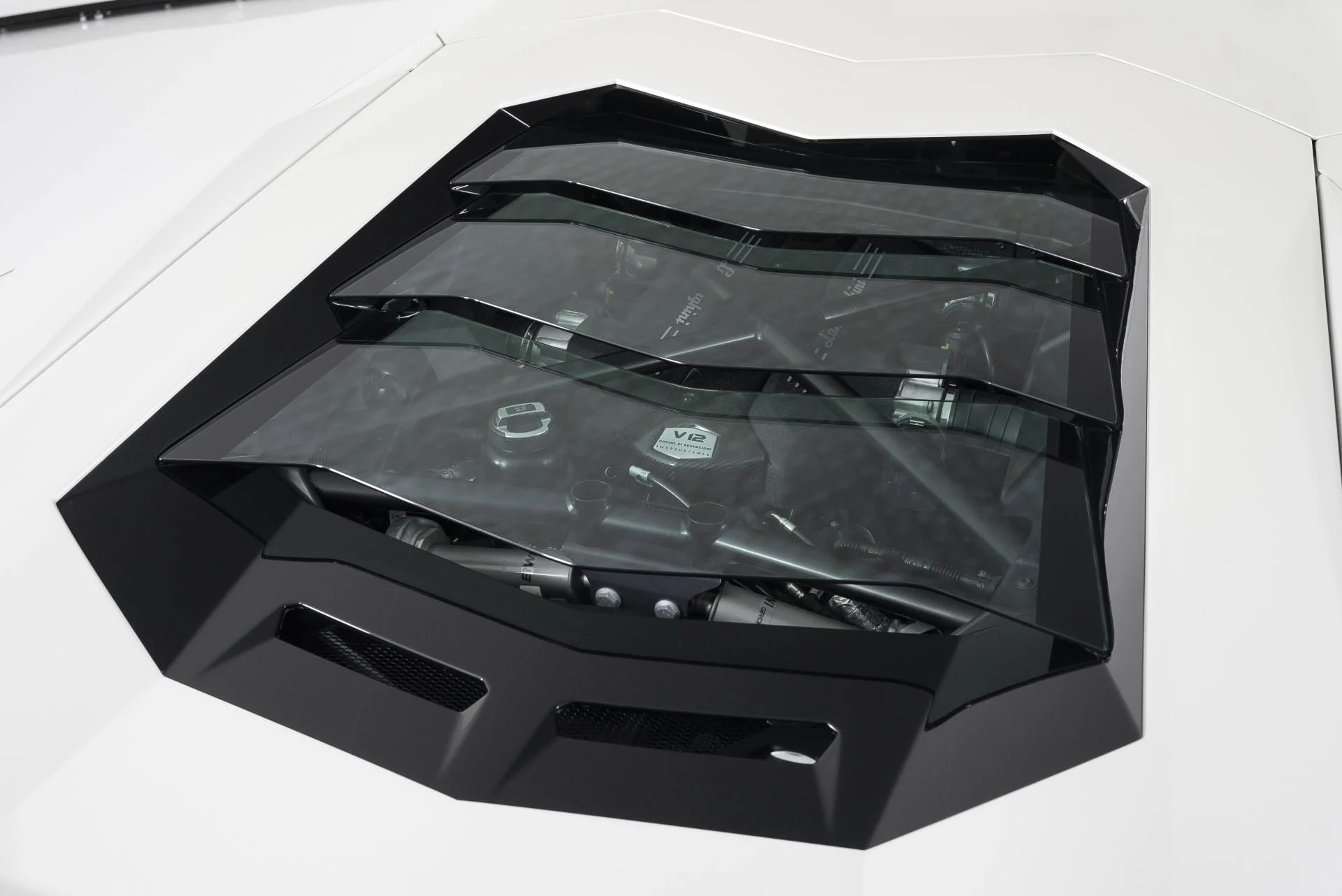 mph045_3850515748_Used_2018_Lamborghini_Aventador_LP_740_4_S_1752175803_3a9b6c761c