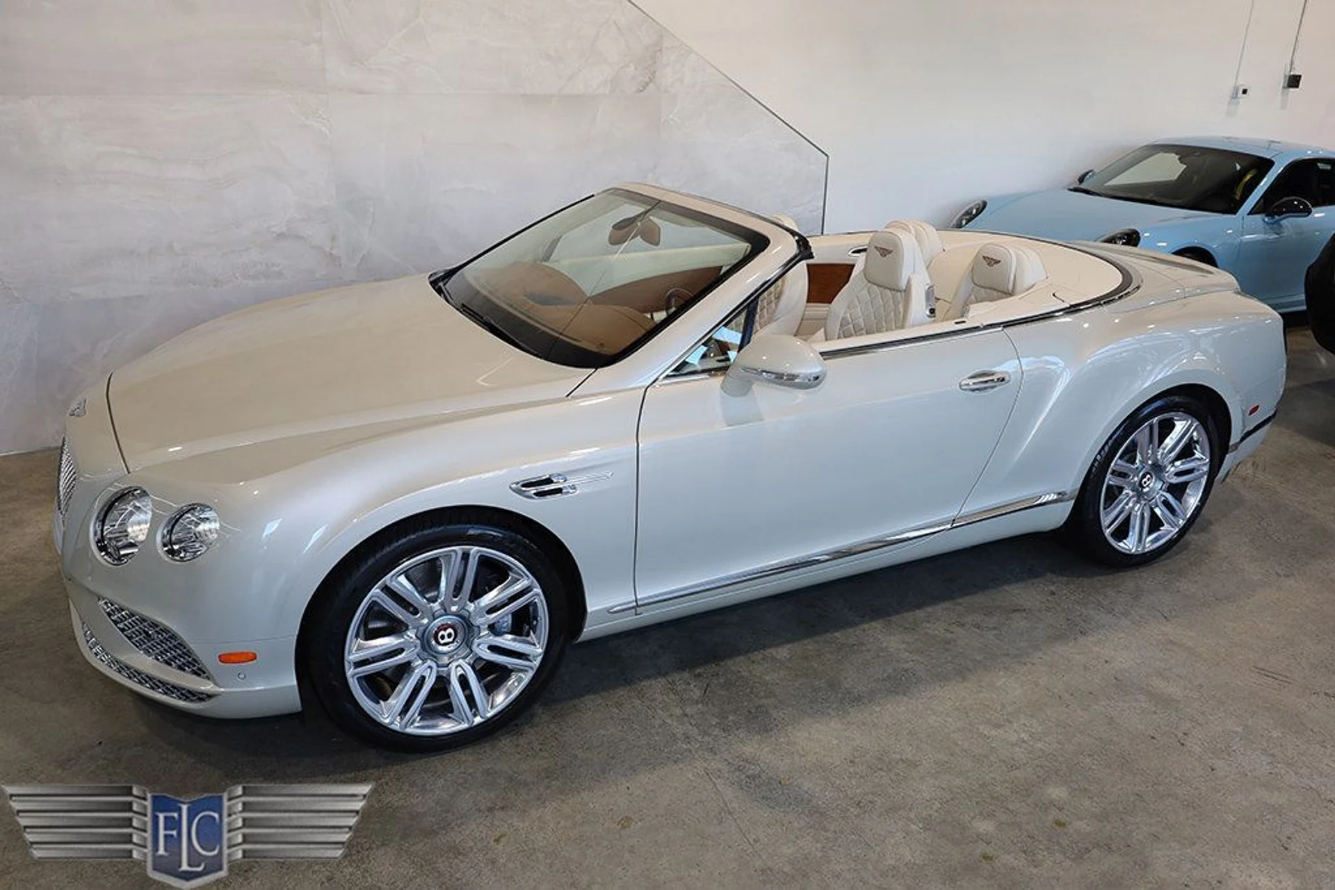 mph045_3860900880_used_2017_bentley_continental_gtcv8convertible_9689_22989764_46_1024_b560266341