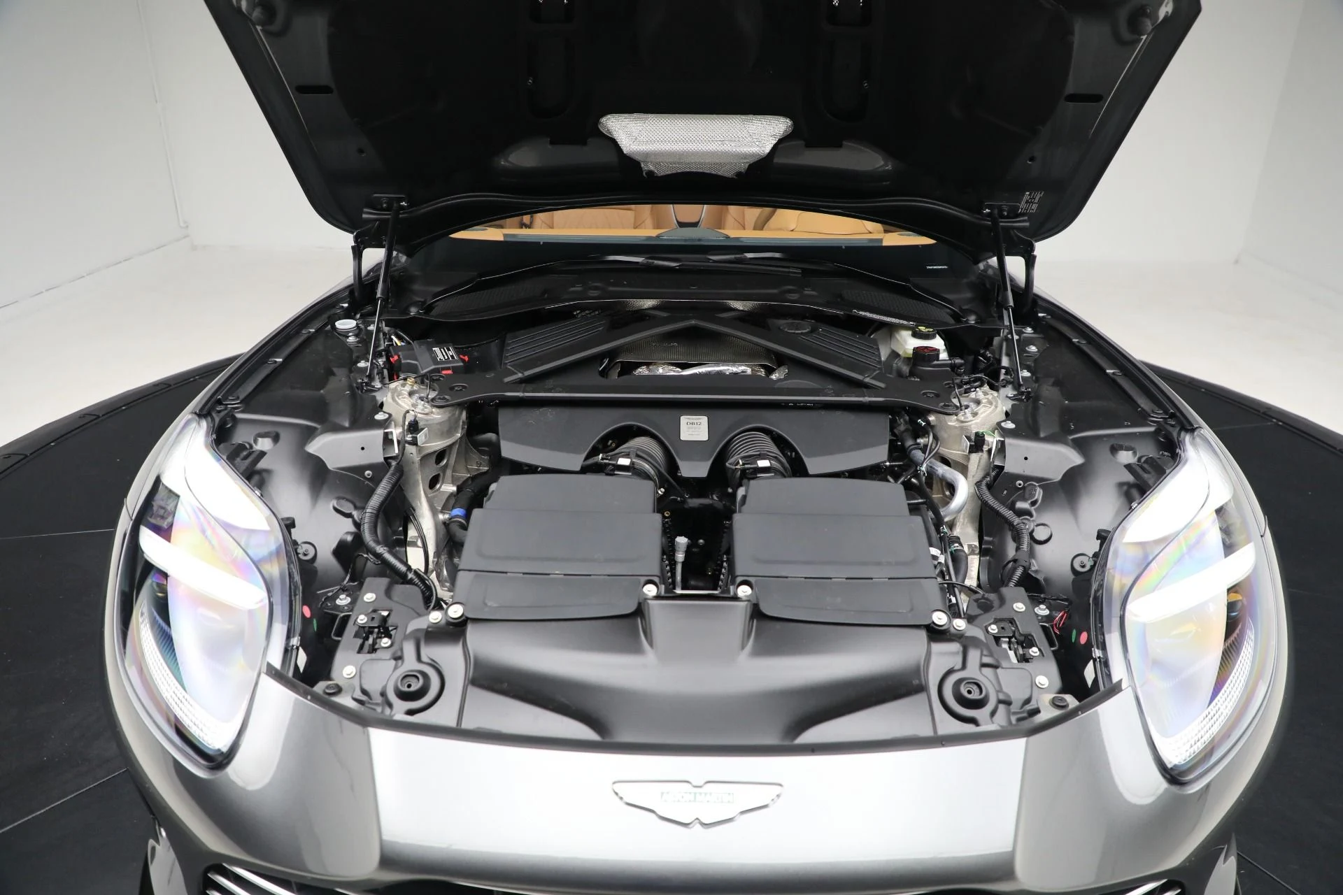 mph045_3884147688_New_2025_Aston_Martin_DB_12_Volante_6f14d4c0bd