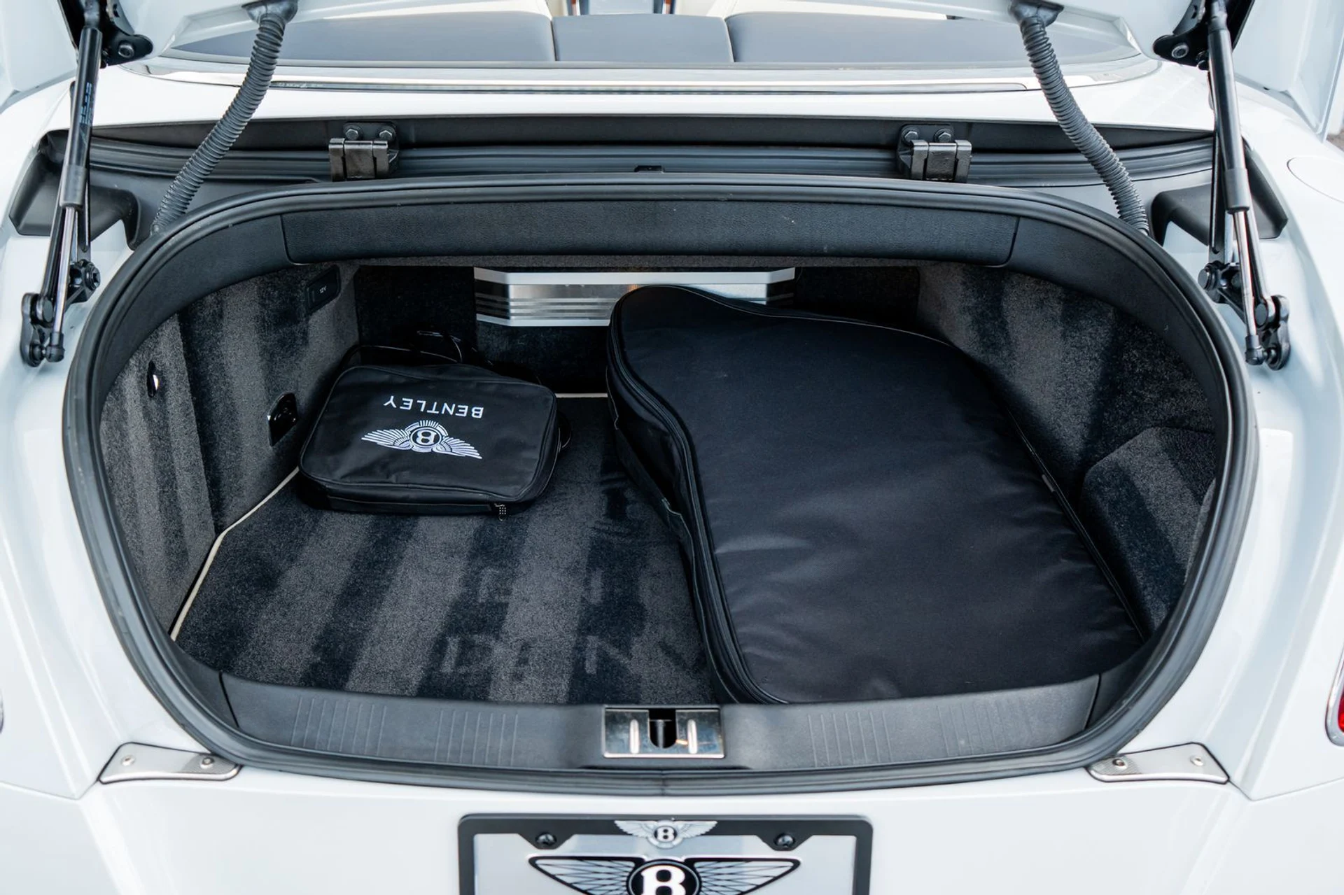 mph045_3910176812_e8960b11_c41a_4e90_8cb7_eed8a4b1d75f_9215105069