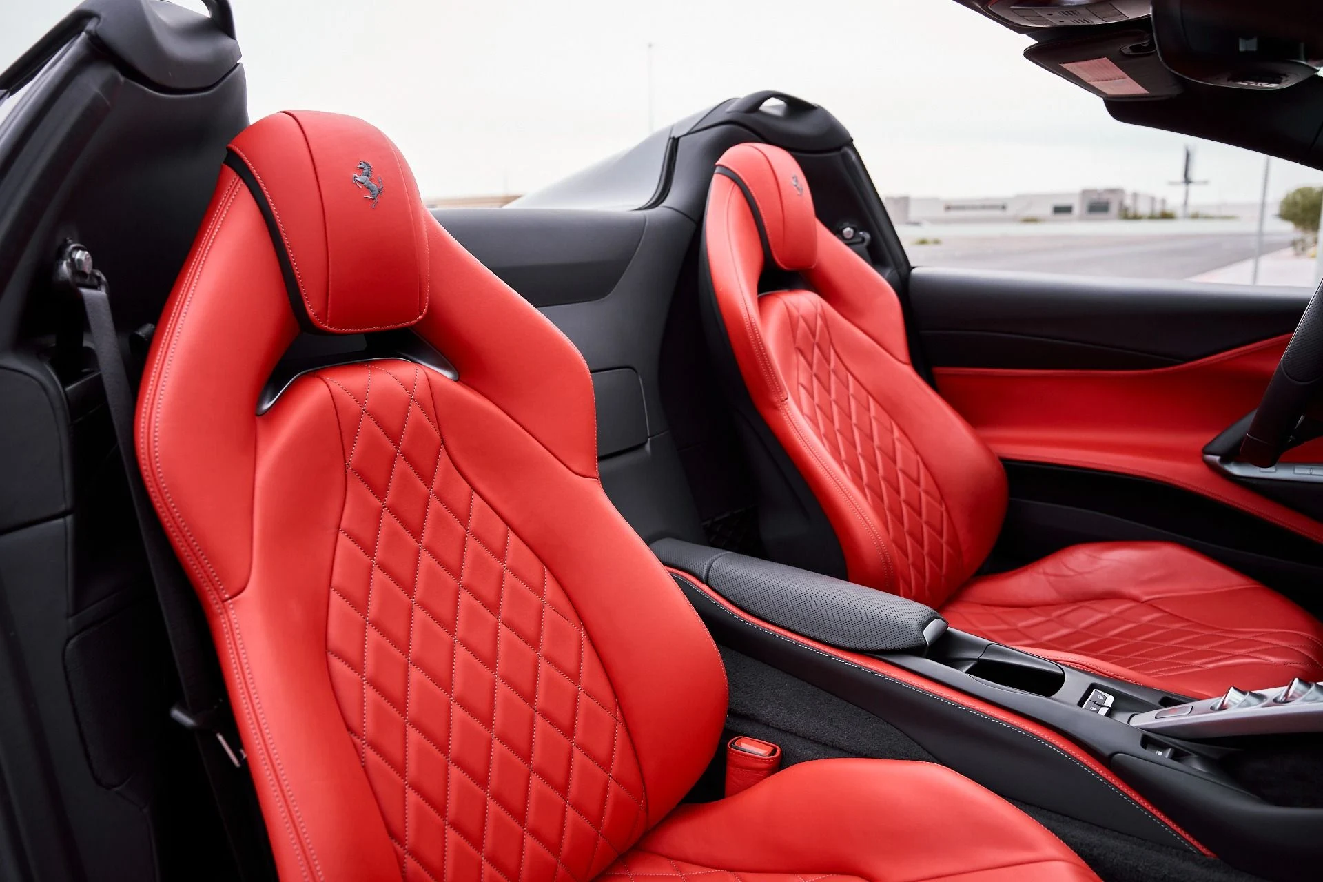 mph045_3917713784_Used_2022_Ferrari_812_GTS_Base_1770762765_fdb066721d