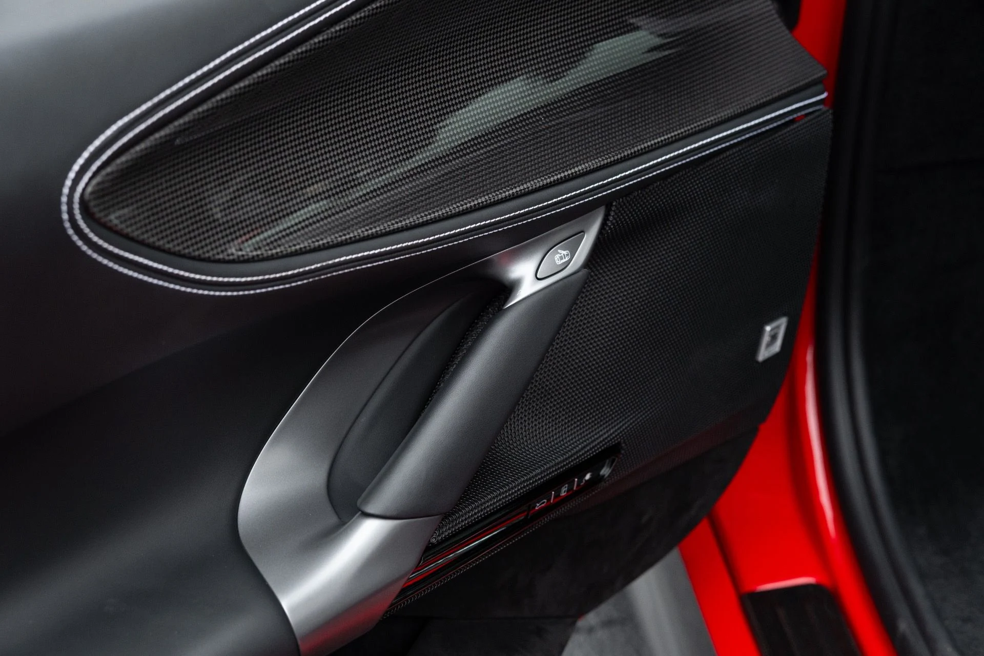 mph045_391921840_Used_2024_Ferrari_SF_90_Spider_1773805384_5aa3ab0e68