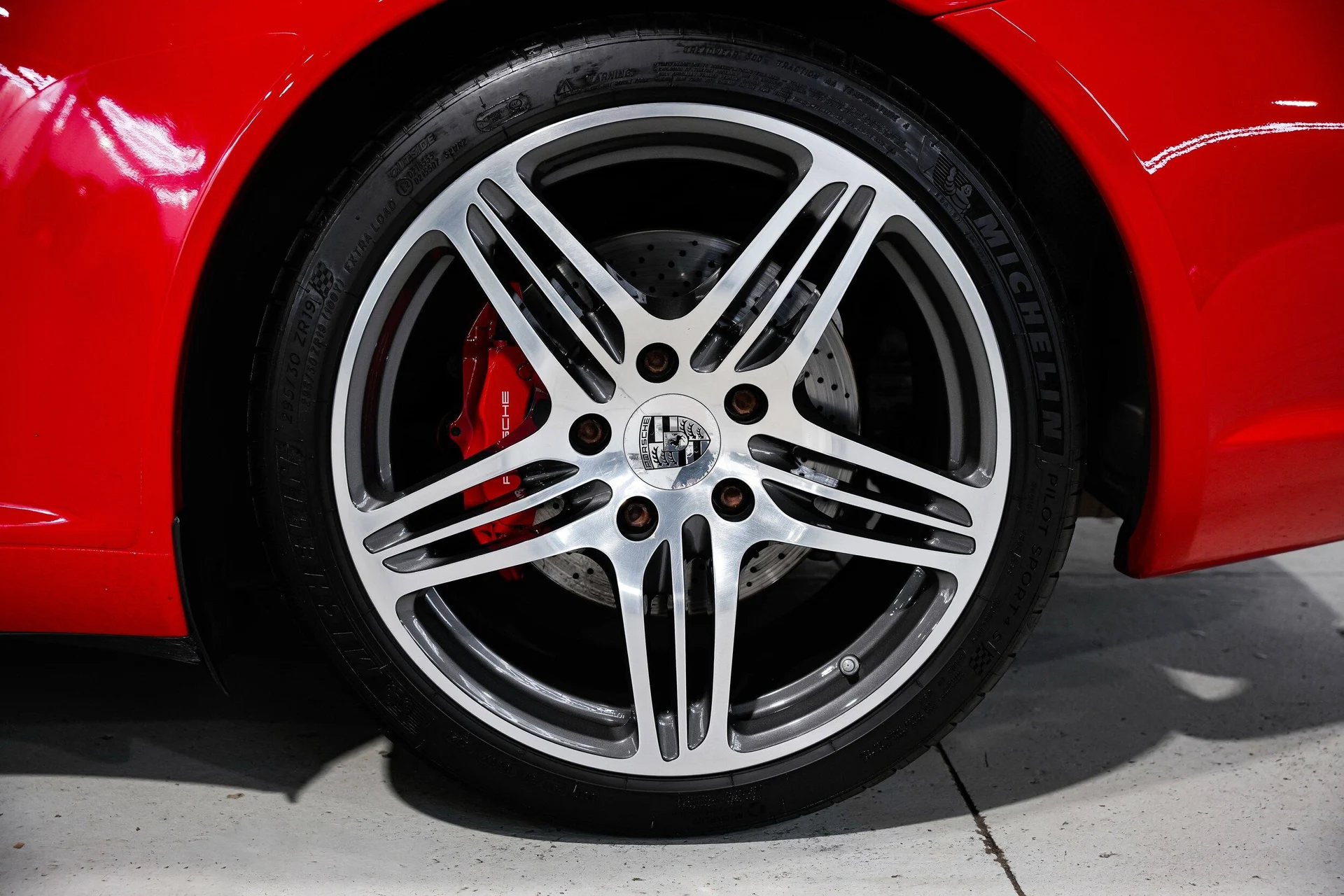 mph045_394072523_820383081d5f8e2c1ea3bff48a03c7f2x_747573e698