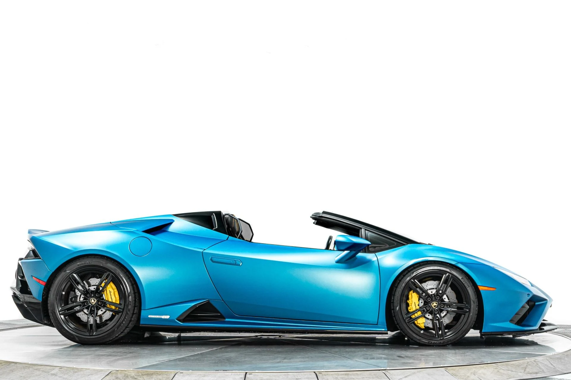 mph045_3943584550_Used_2020_Lamborghini_Huracan_EVO_Spyder_Factory_Matte_Paint_Full_PPF_1786554110_952f1a0f49
