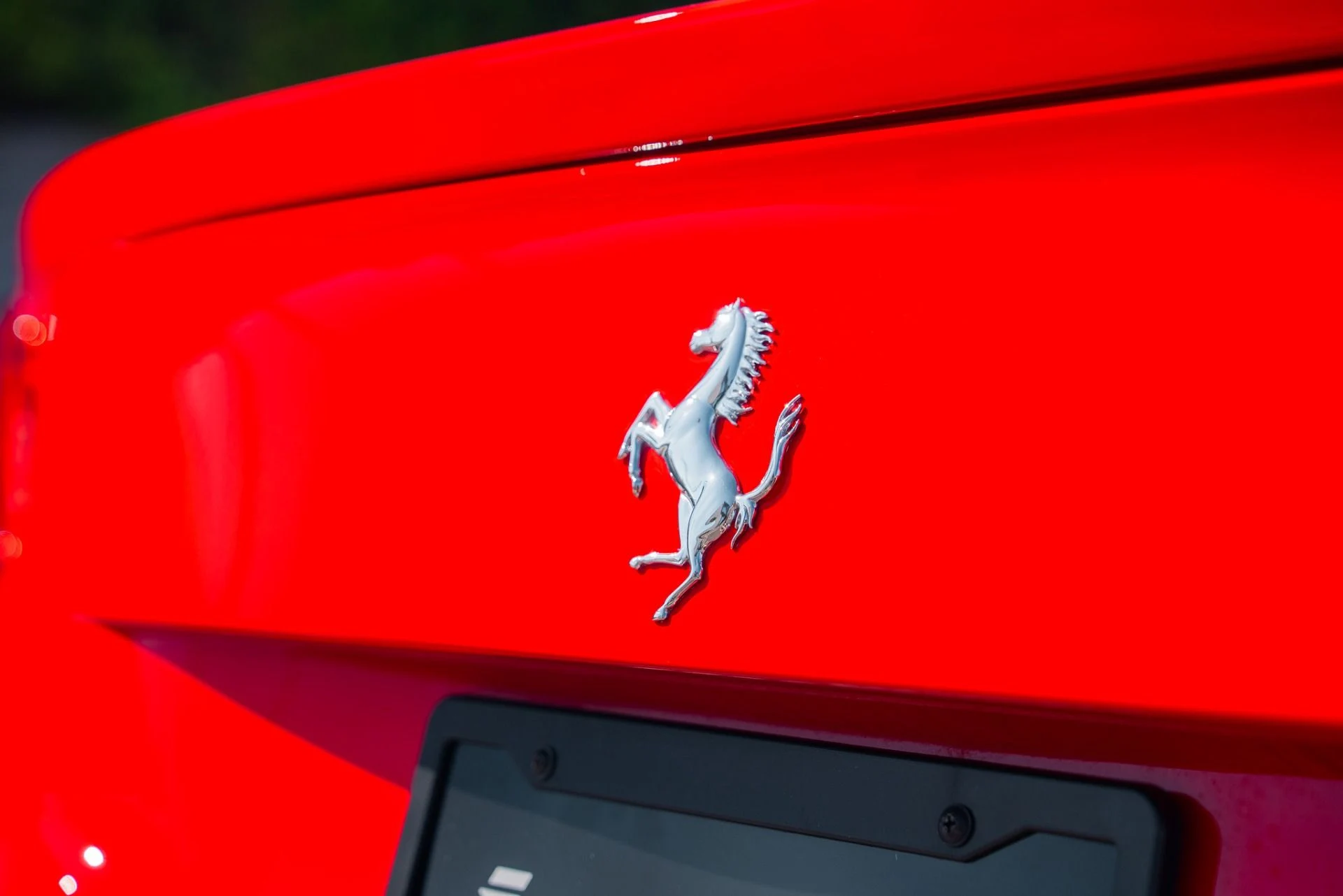 mph045_3968590417_Used_2017_Ferrari_F12berlinetta_1762288797_d3f2a11262