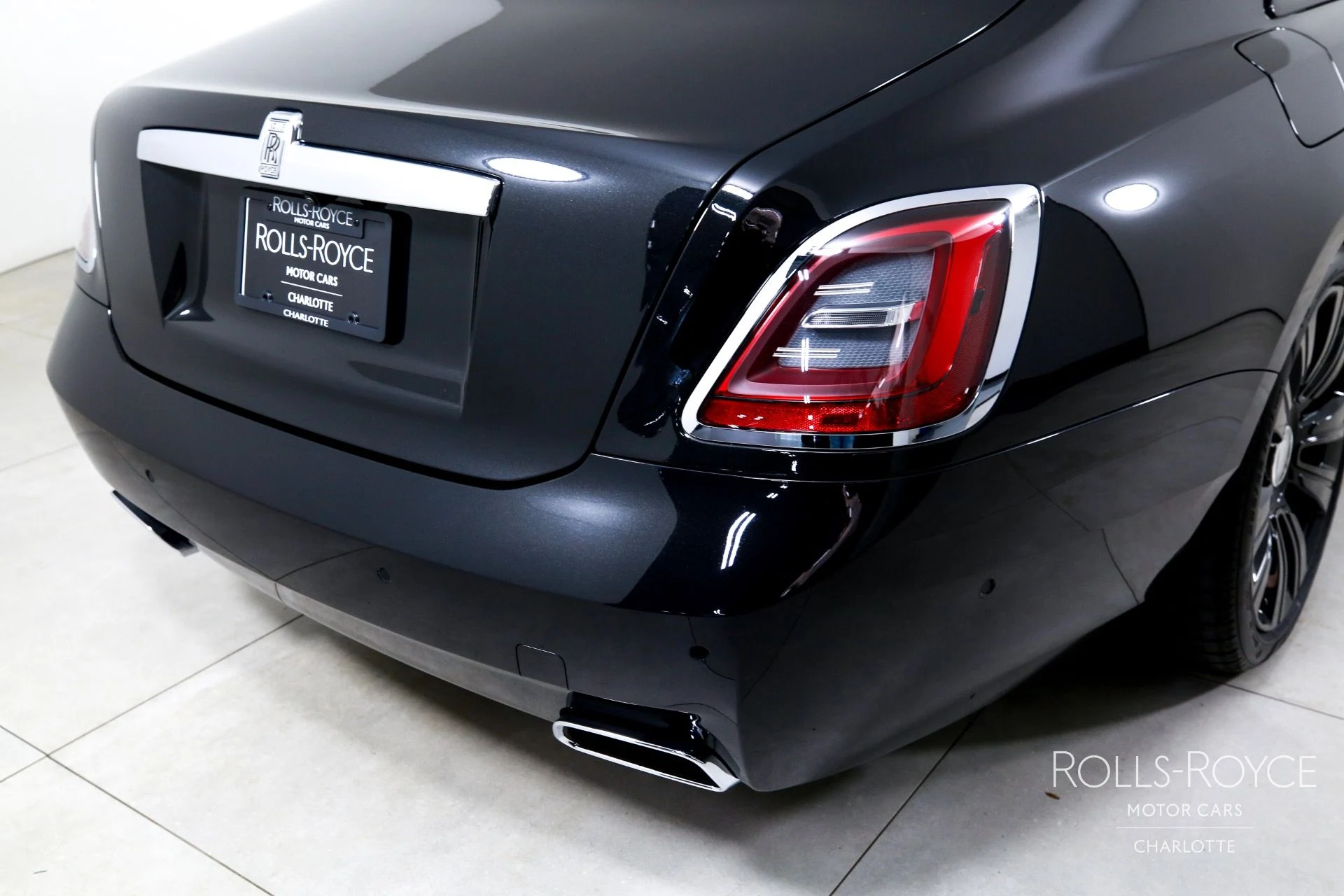 mph045_3970624270_Used_2024_Rolls_Royce_Ghost_1755798774_64ddb5336b
