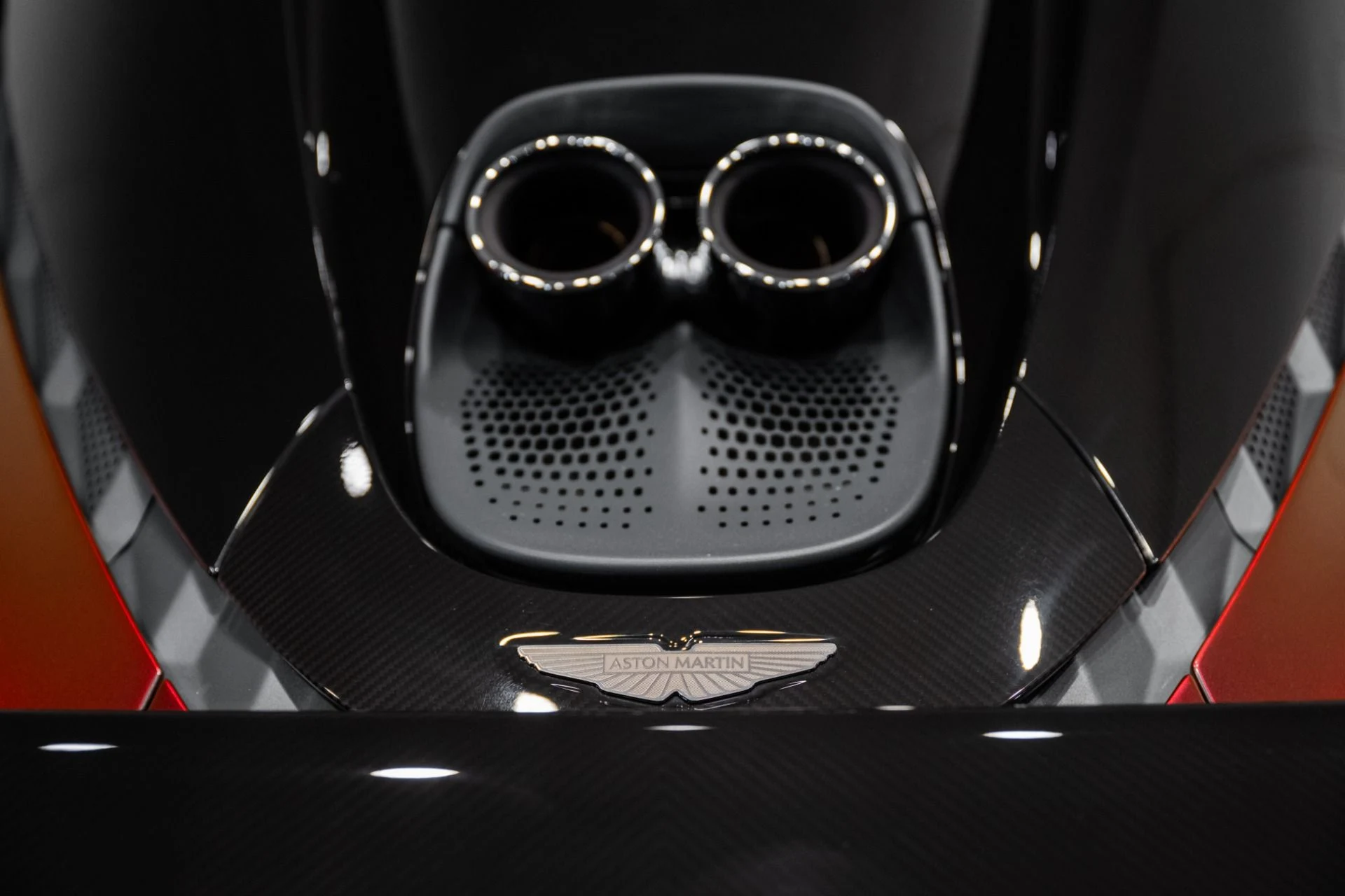 mph045_3983106924_New_2026_ASTON_MARTIN_VALHALLA_1775946933_6aeeb9d307