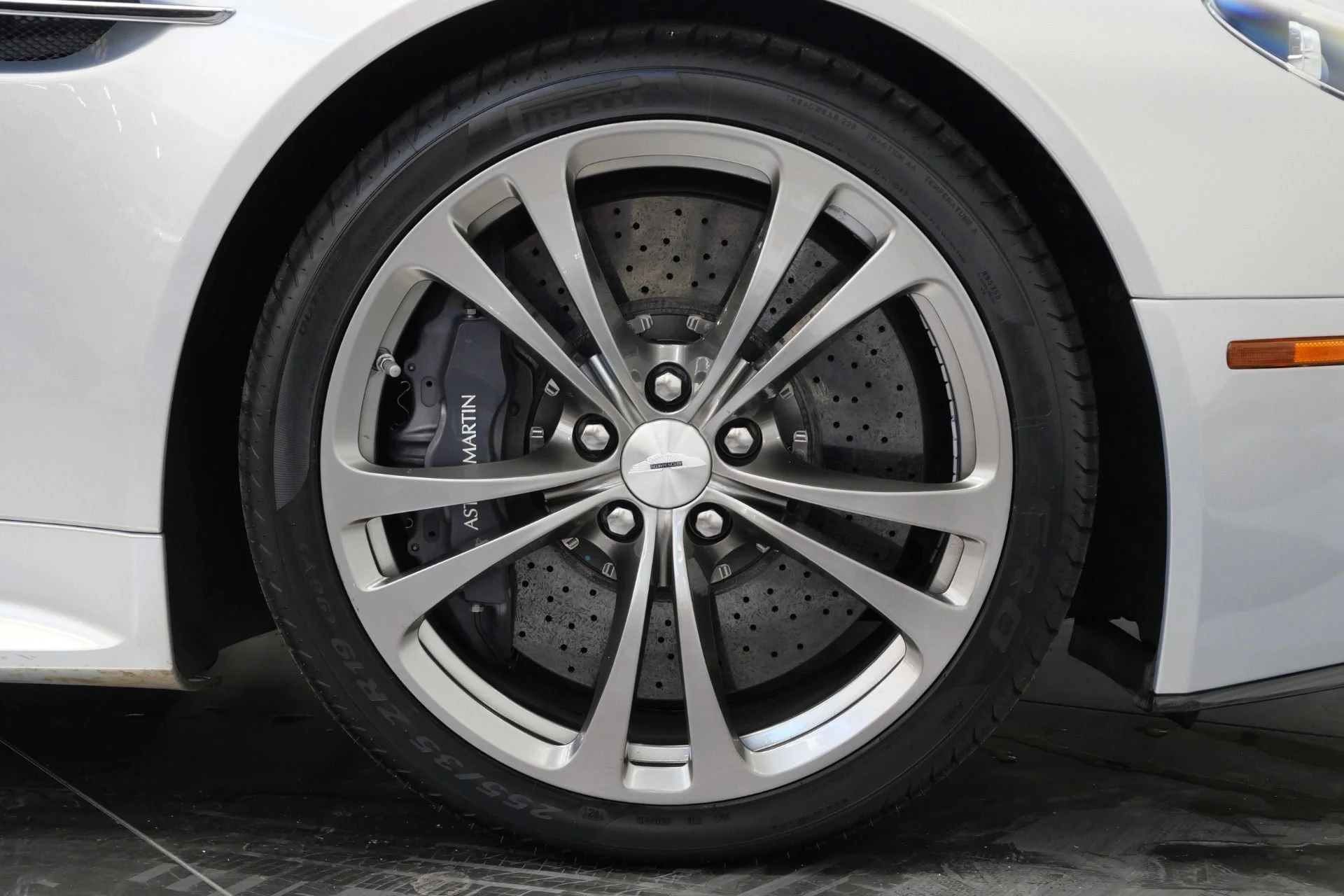 mph045_398382856_Used_2017_Aston_Martin_Vantage_Roadster_7_Speed_Manual_Limited_1_of_100_for_the_USA_1765816519_f37cd4be02