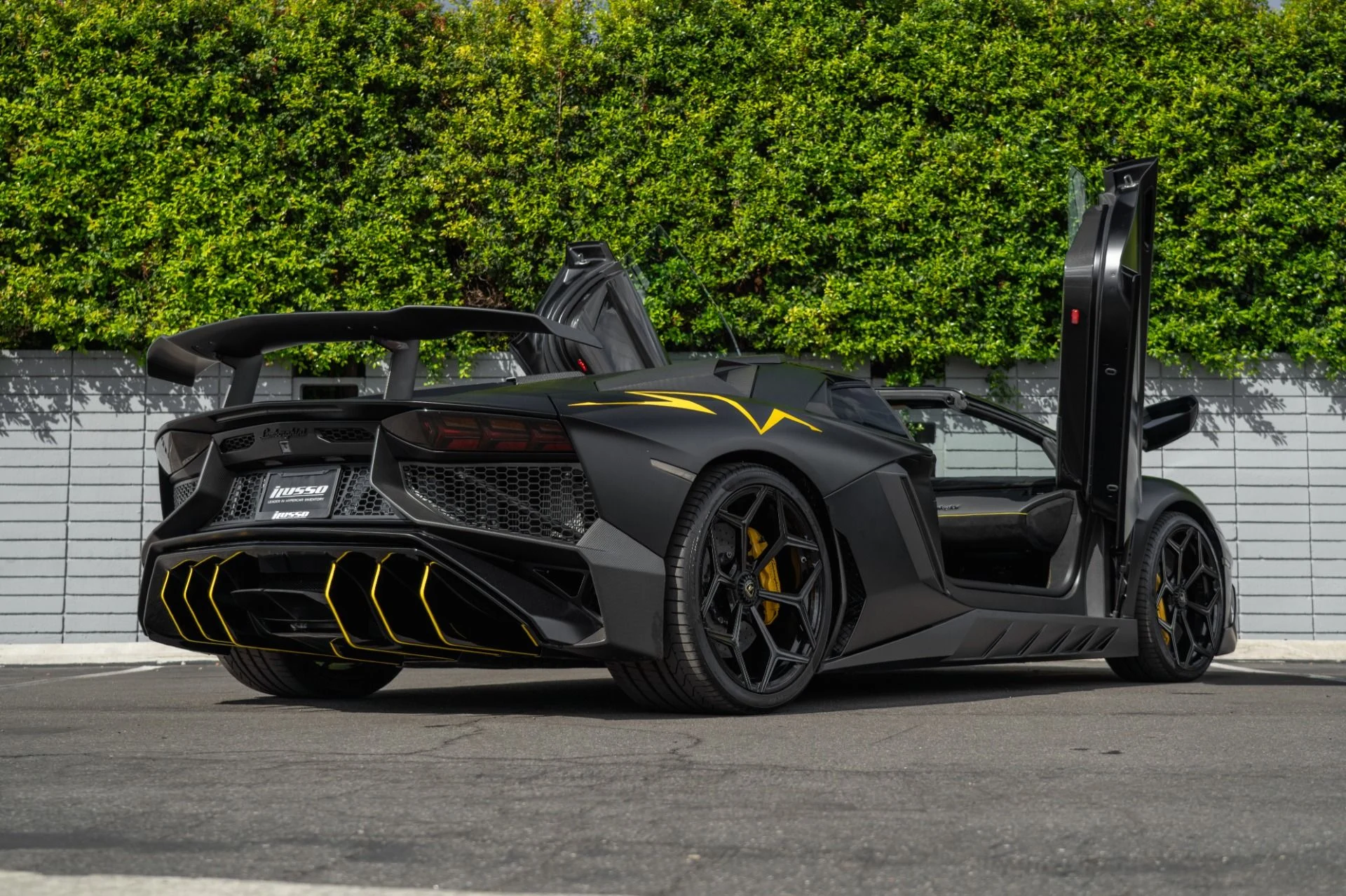 mph045_4006475543_Used_2016_Lamborghini_Aventador_LP_750_4_SV_1759528221_3f30a1c189