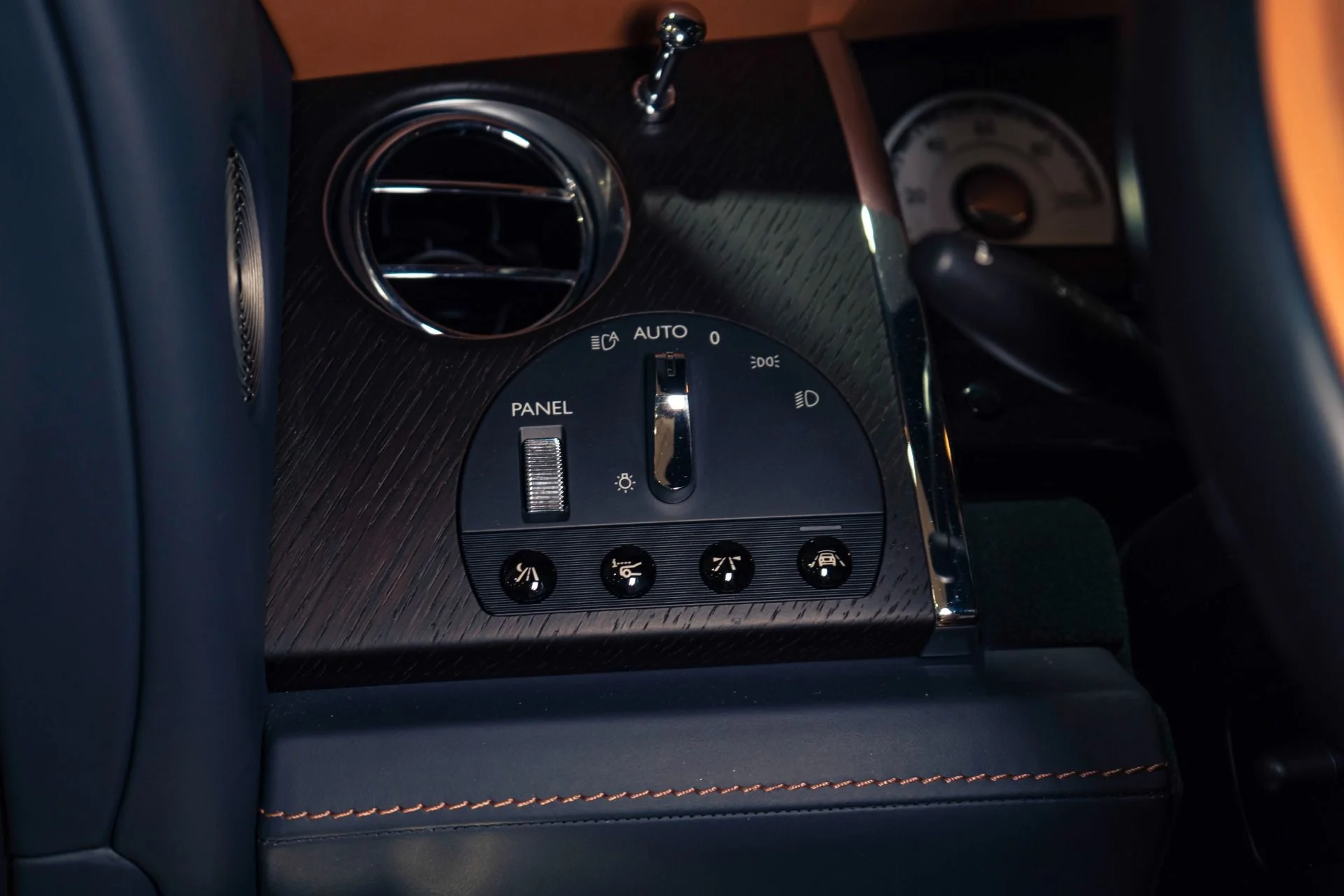 mph045_4038804995_Used_2018_Rolls_Royce_Wraith_RARE_1_of_55_Luminary_Edition_1789486734_a886d3aaac