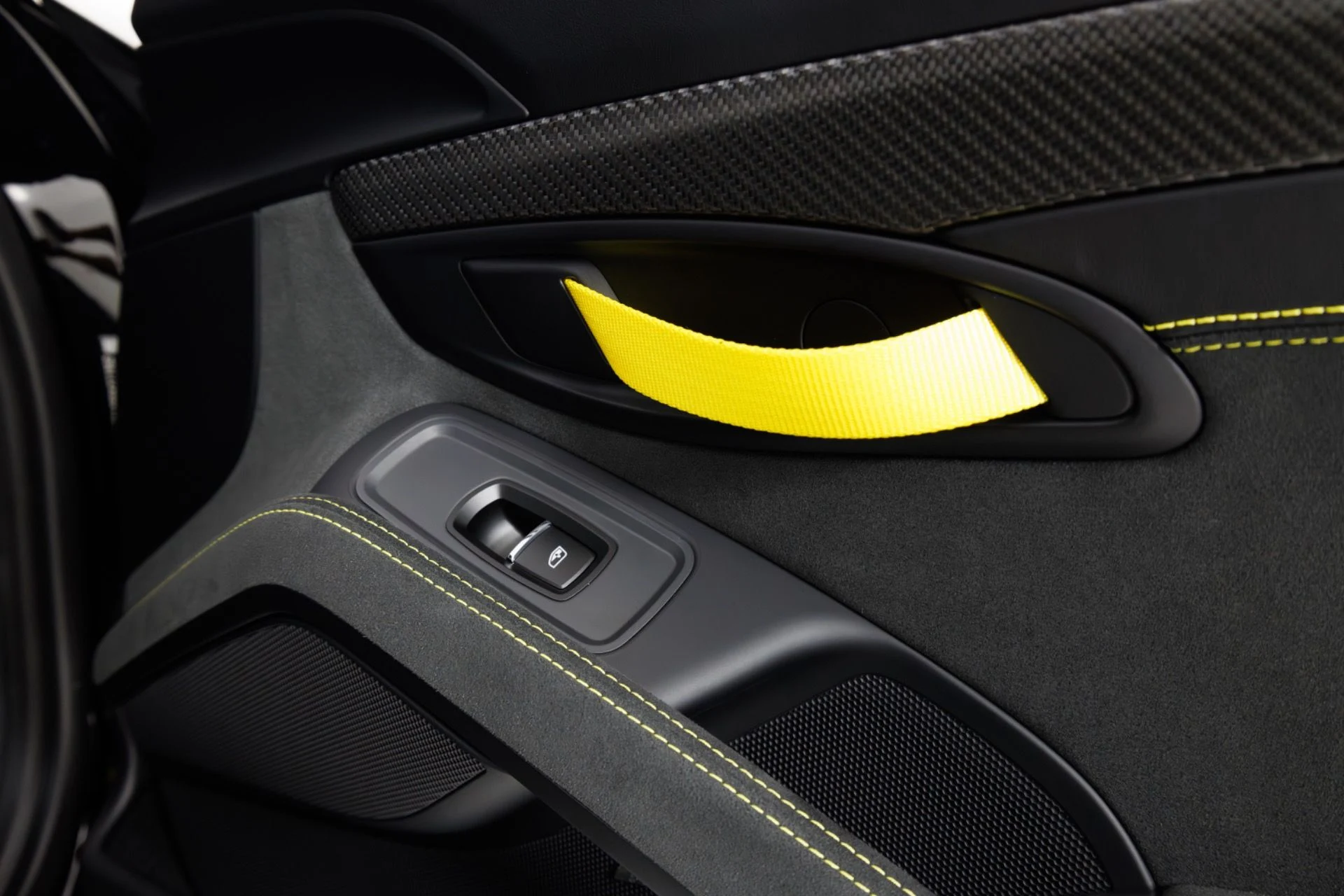 mph045_4059165861_Used_2025_Porsche_718_Cayman_GT_4_RS_1774365226_04ad1a007d