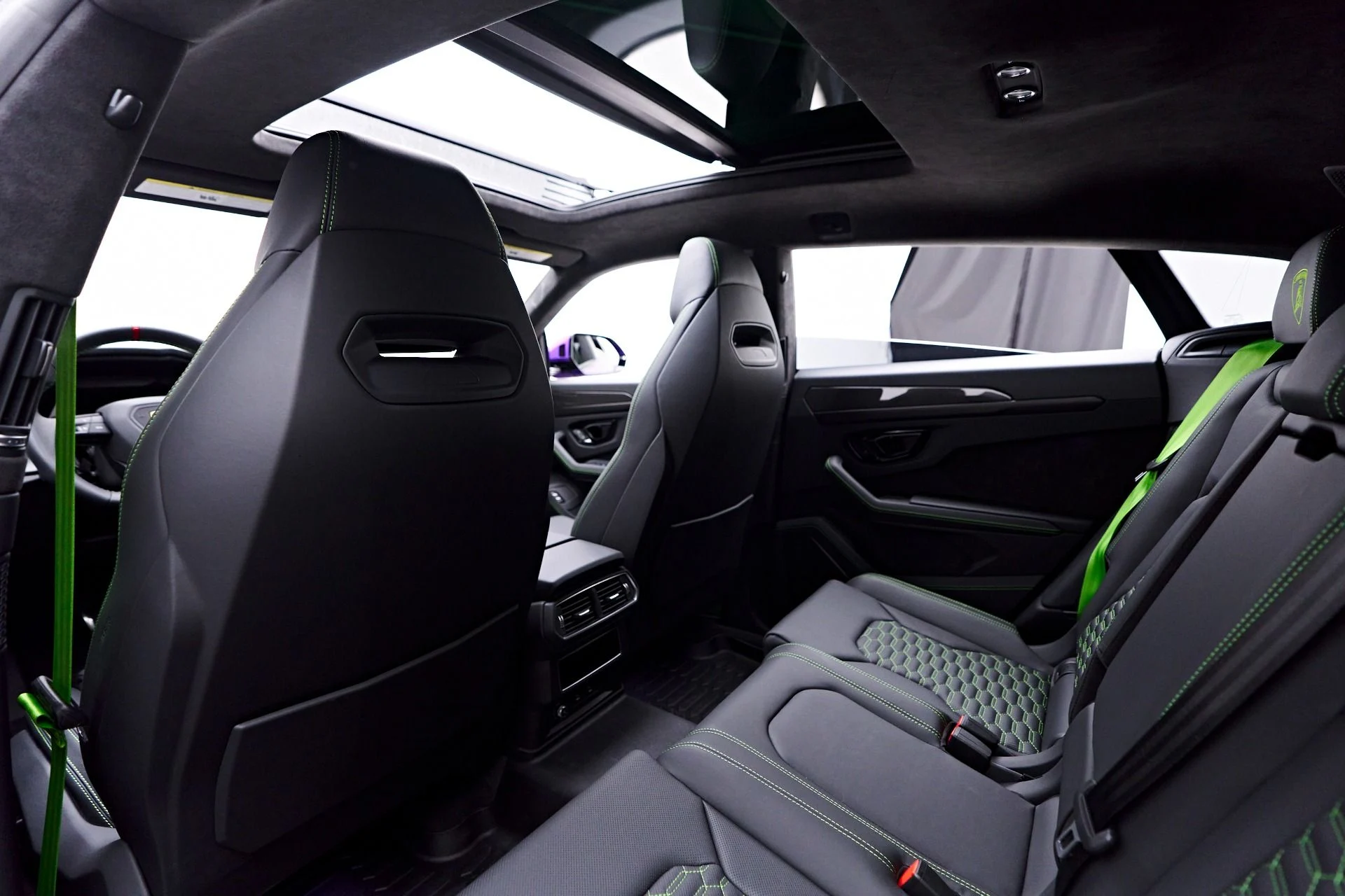 mph045_4078694445_Used_2024_Lamborghini_Urus_S_1753236168_e8f016d163