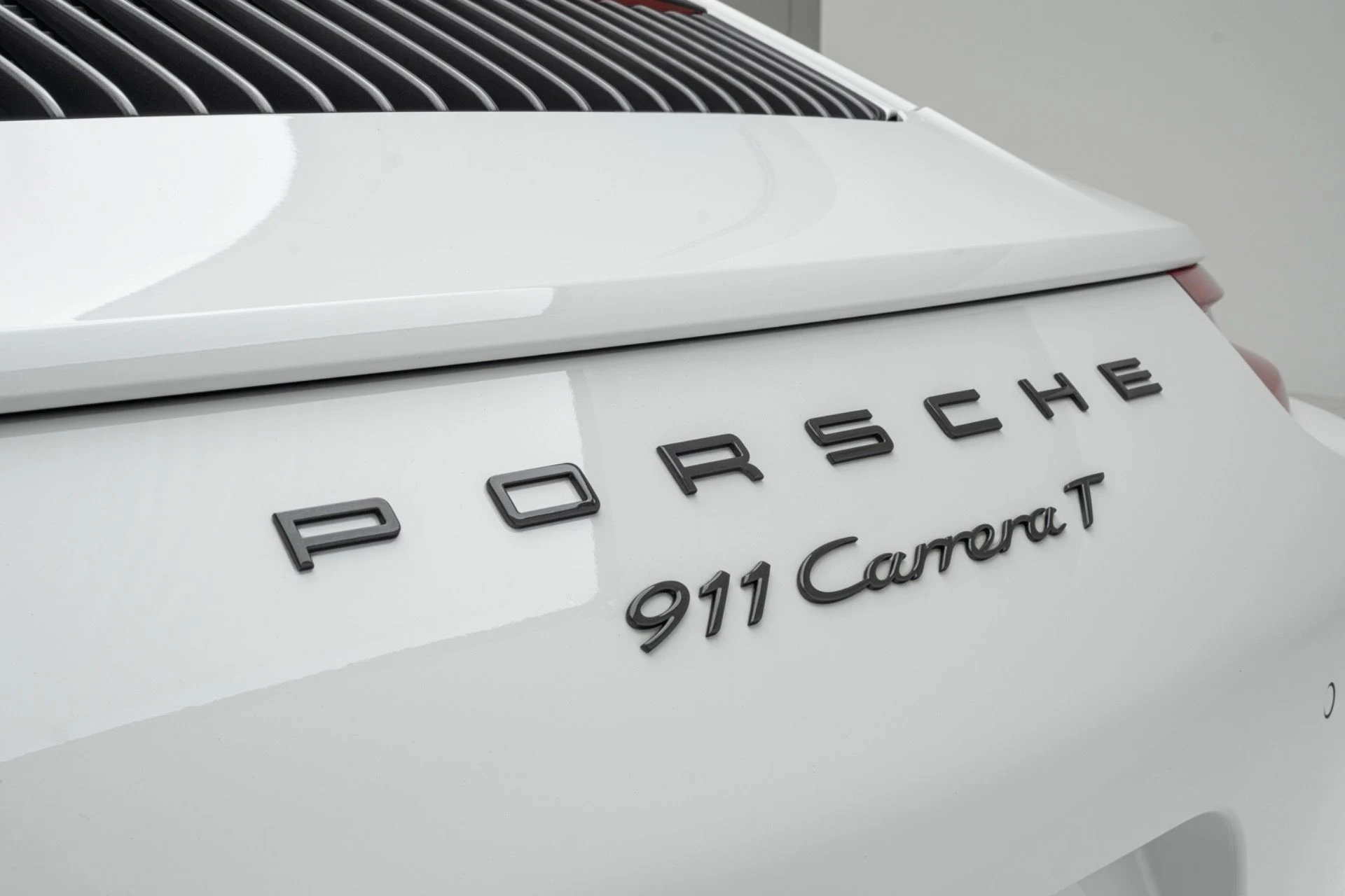 mph045_4103373734_Used_2018_Porsche_911_Carrera_T_1777581975_5acaccf3e8
