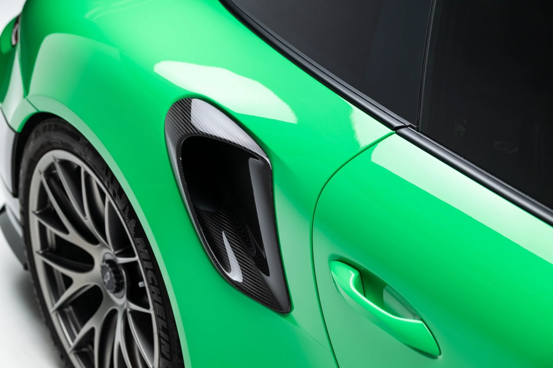 mph045_4120368921_12045_p46_l_49d6875eaf