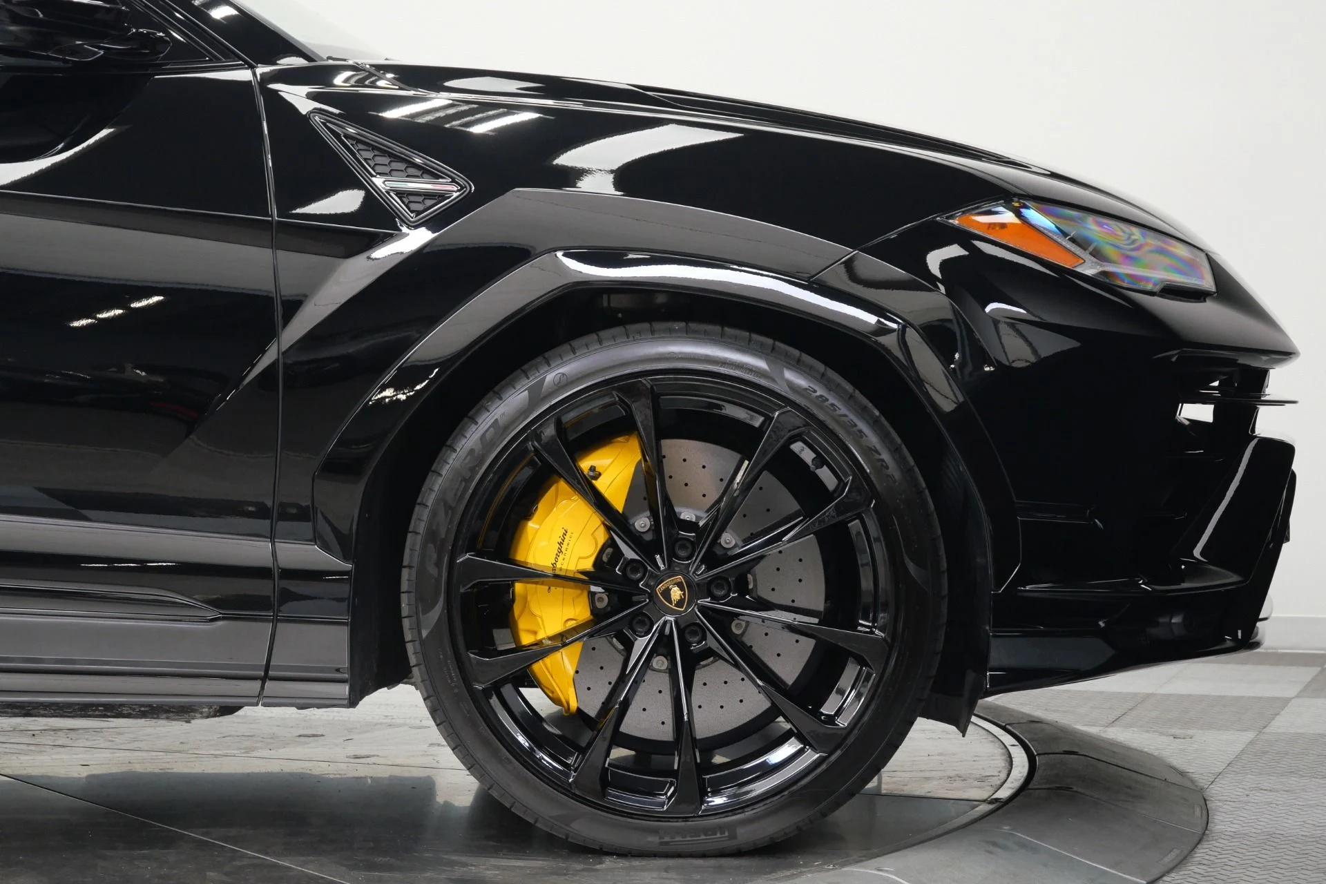 mph045_4121286738_Used_2023_Lamborghini_Urus_S_ADAS_Package_23_Inch_Wheels_657_Horsepower_1780072486_c2eb04a939