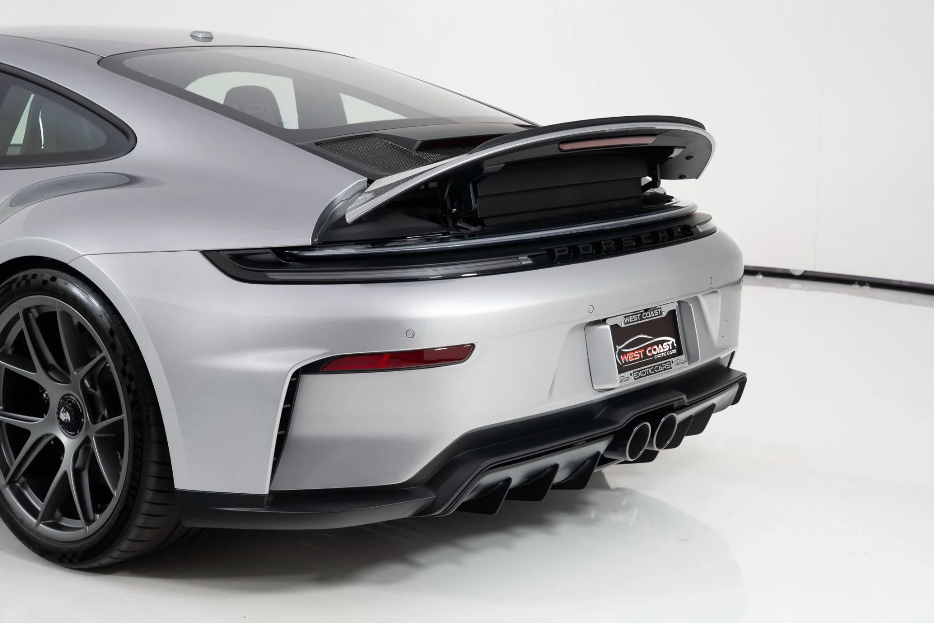 mph045_4127690913_Used_2025_Porsche_911_GT_3_1754676209_342b2c03ad