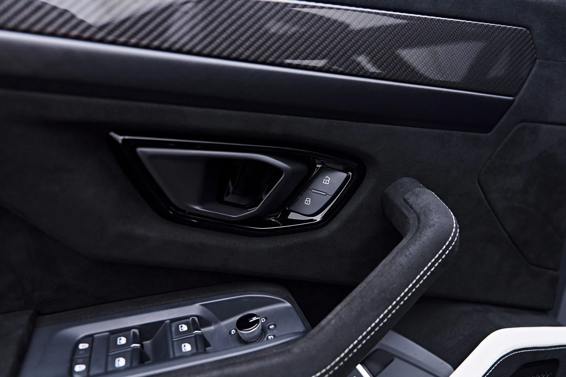 mph045_4130121898_Used_2023_Lamborghini_Urus_Performante_1785711311_6b3fdca9d4