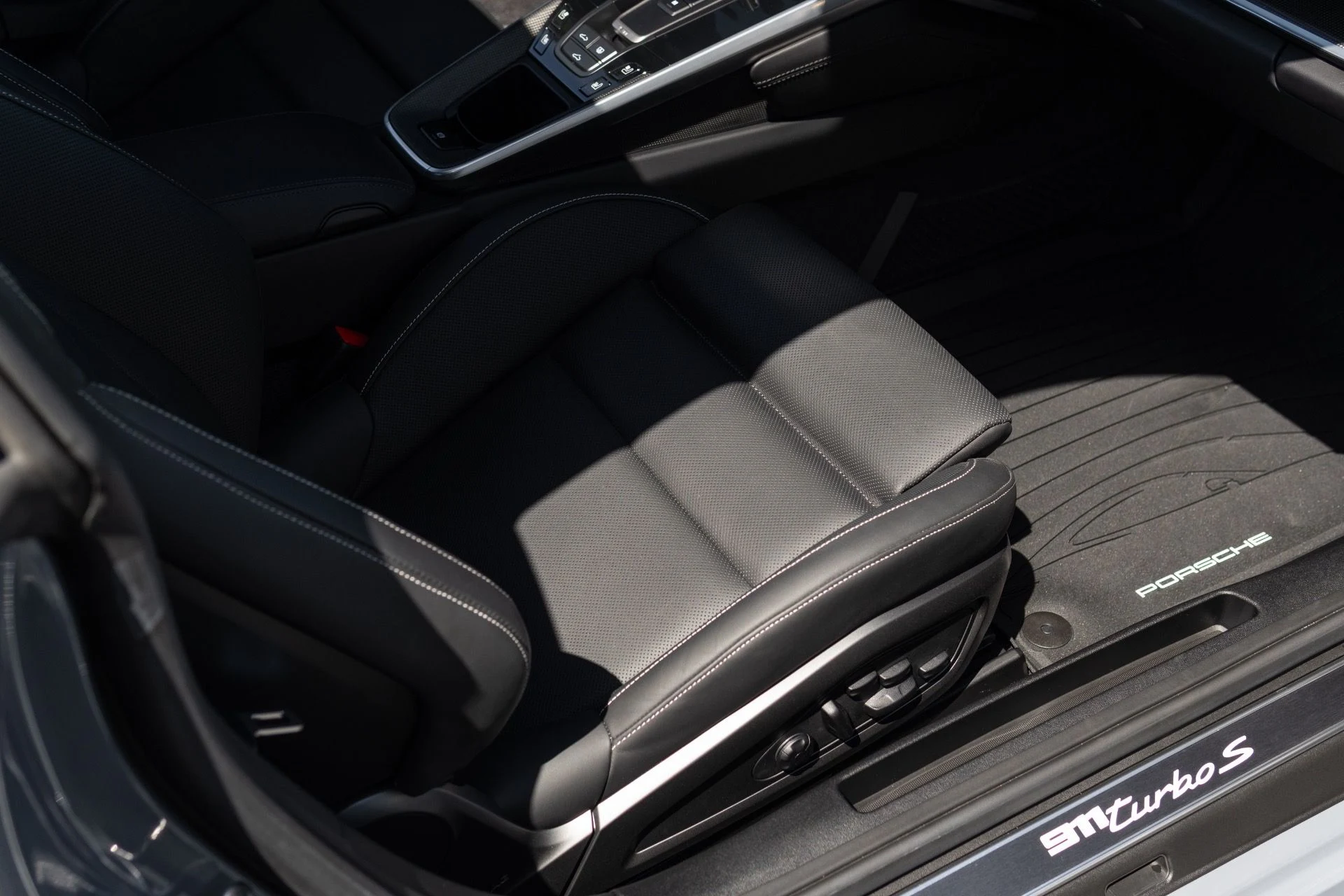 mph045_4130385156_Used_2023_Porsche_911_Turbo_1773082013_7d283c9f4d