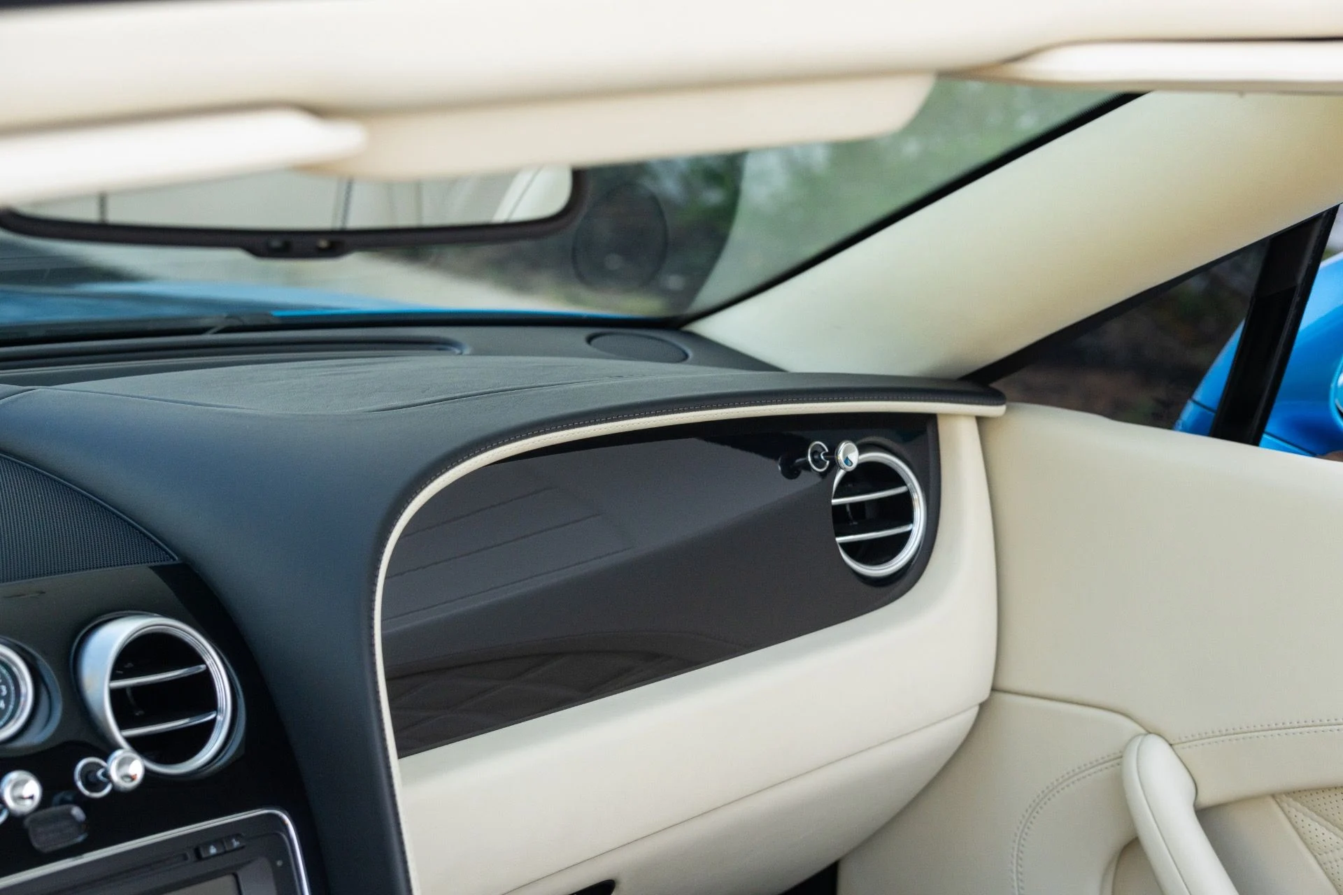 mph045_4163787560_Used_2015_Bentley_Continental_GT_V8_S_1769717310_457ce7ddfa