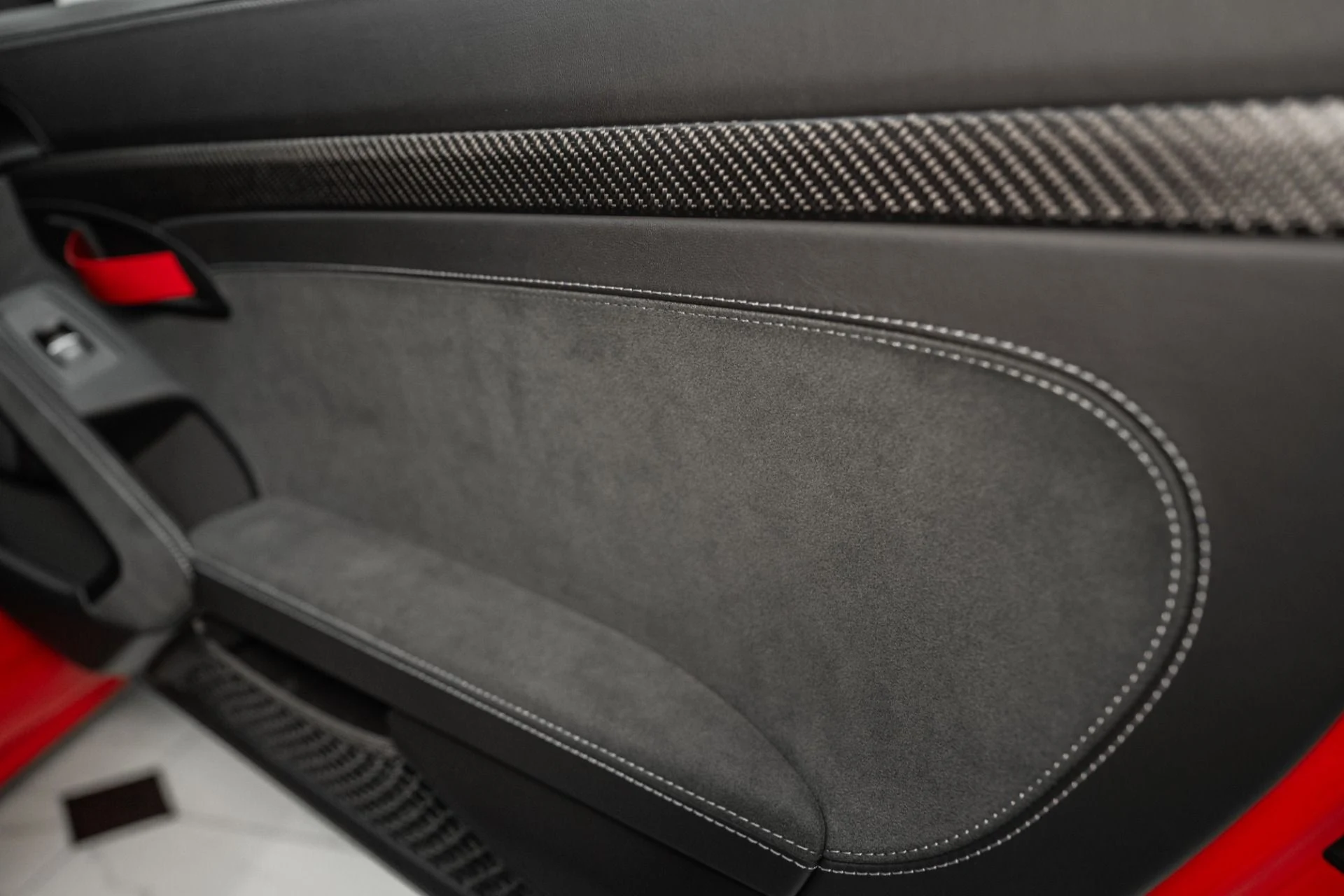 mph045_4166106994_Used_2024_Porsche_718_Cayman_GT_4_RS_1762886249_3a733d02d0