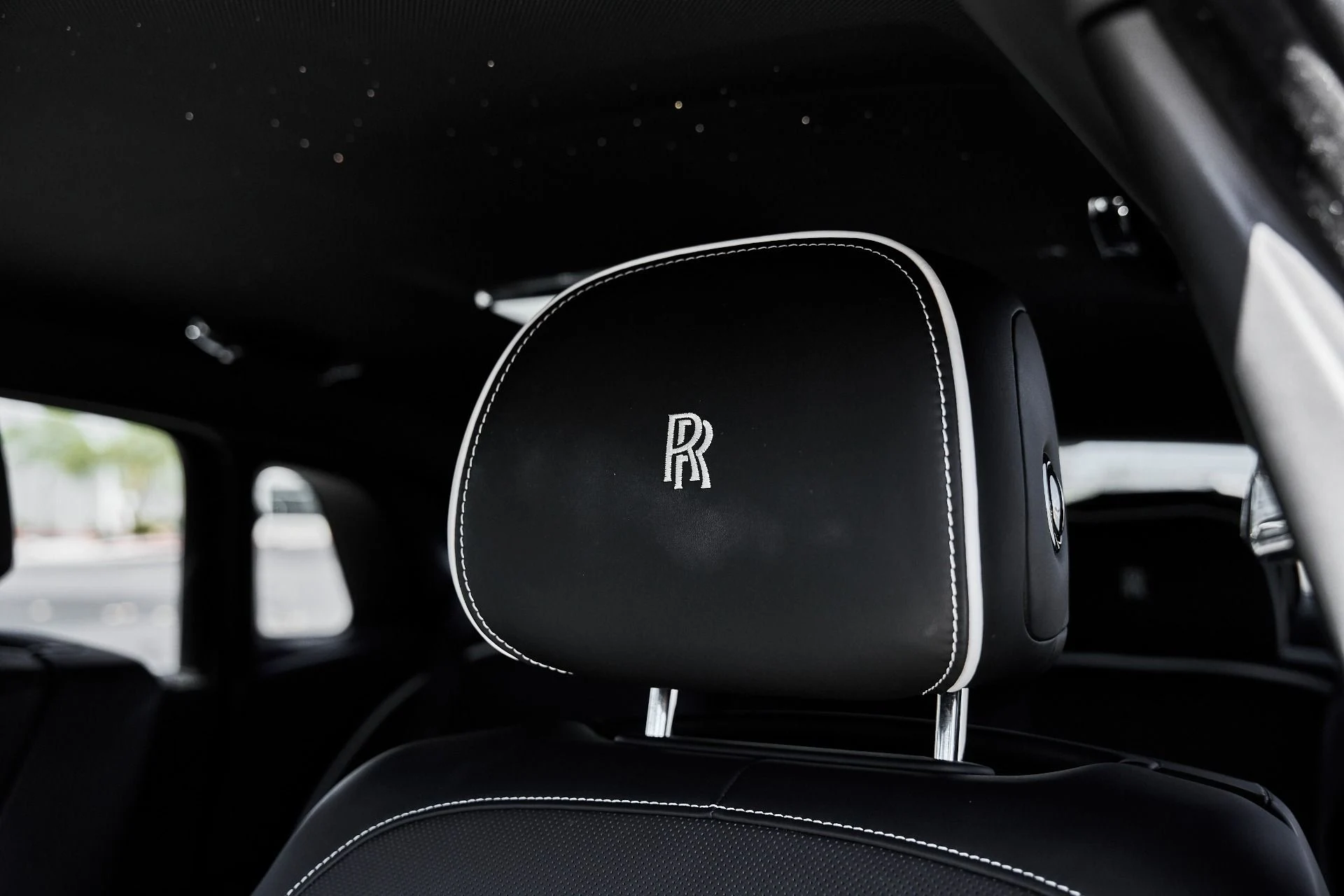 mph045_4177443977_Used_2023_Rolls_Royce_Ghost_Base_1781657363_2641f96467