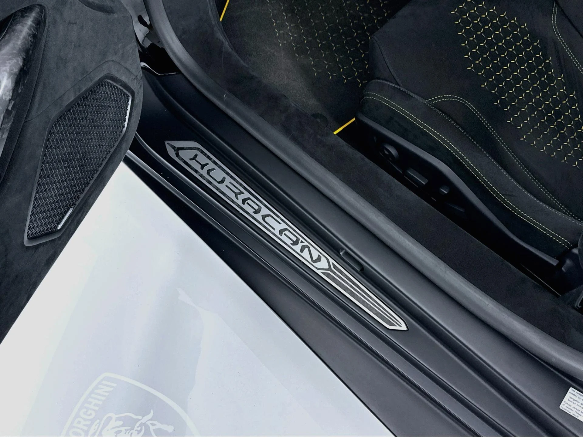 mph045_4198069638_Used_2019_Lamborghini_Huracan_Performante_Spyder_1793134369_b5d396ff60