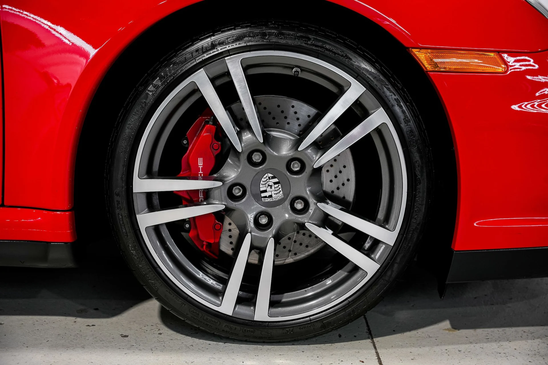 mph045_421077559_00bcbedace88cb2c2bfc1c6d2e7bdc75x_6272d7b010