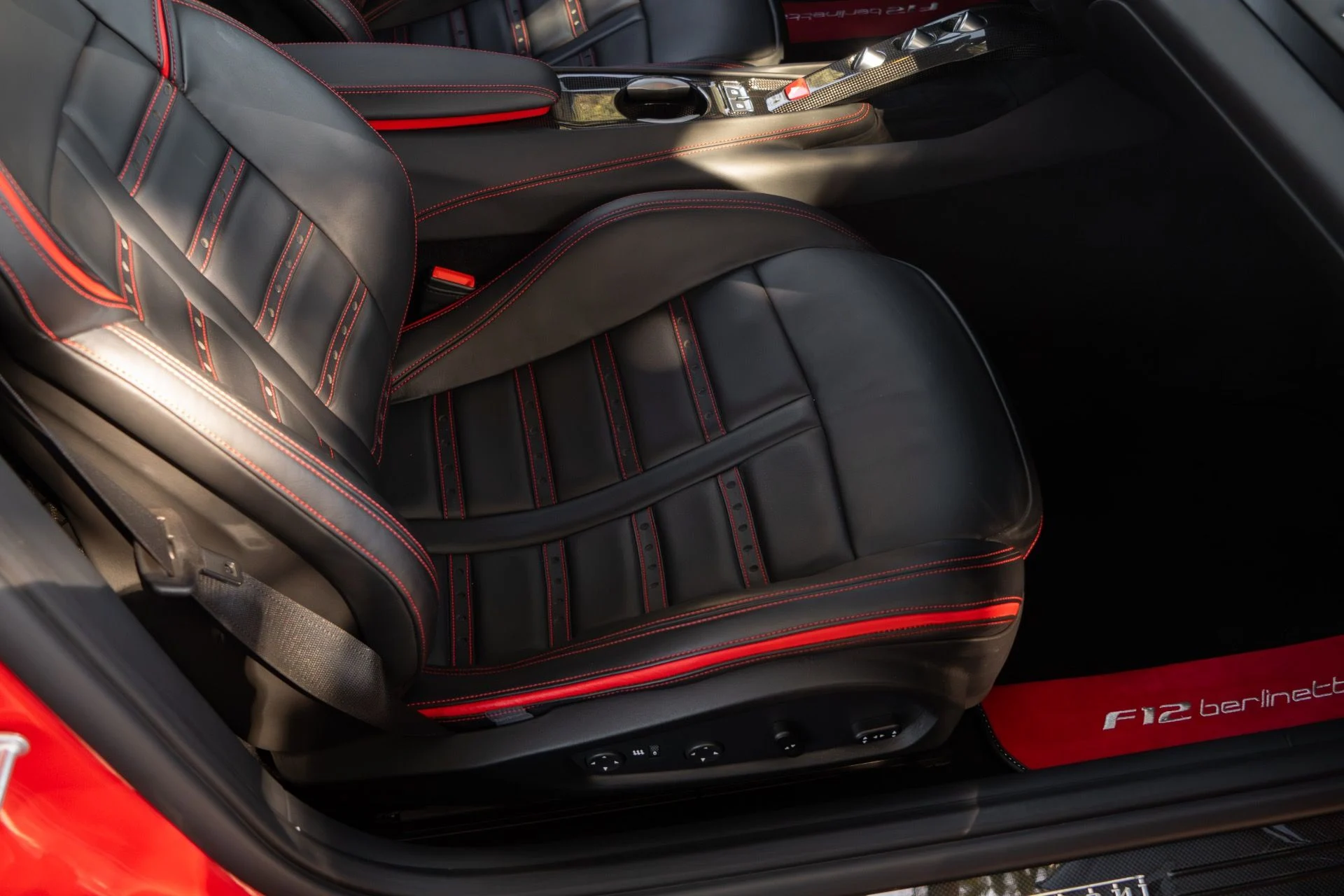 mph045_4221323951_Used_2017_Ferrari_F12berlinetta_1761715050_be154a19e4