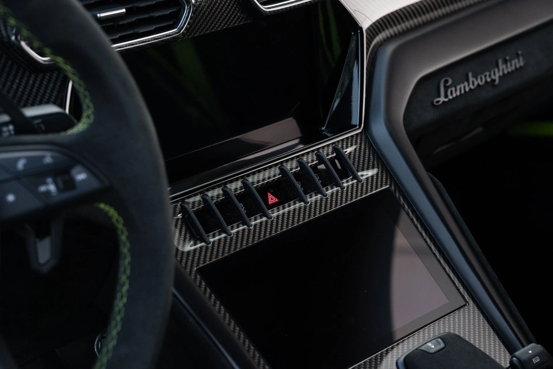 mph045_4230536076_Used_2023_Lamborghini_Urus_Performante_1771690657_77178131aa