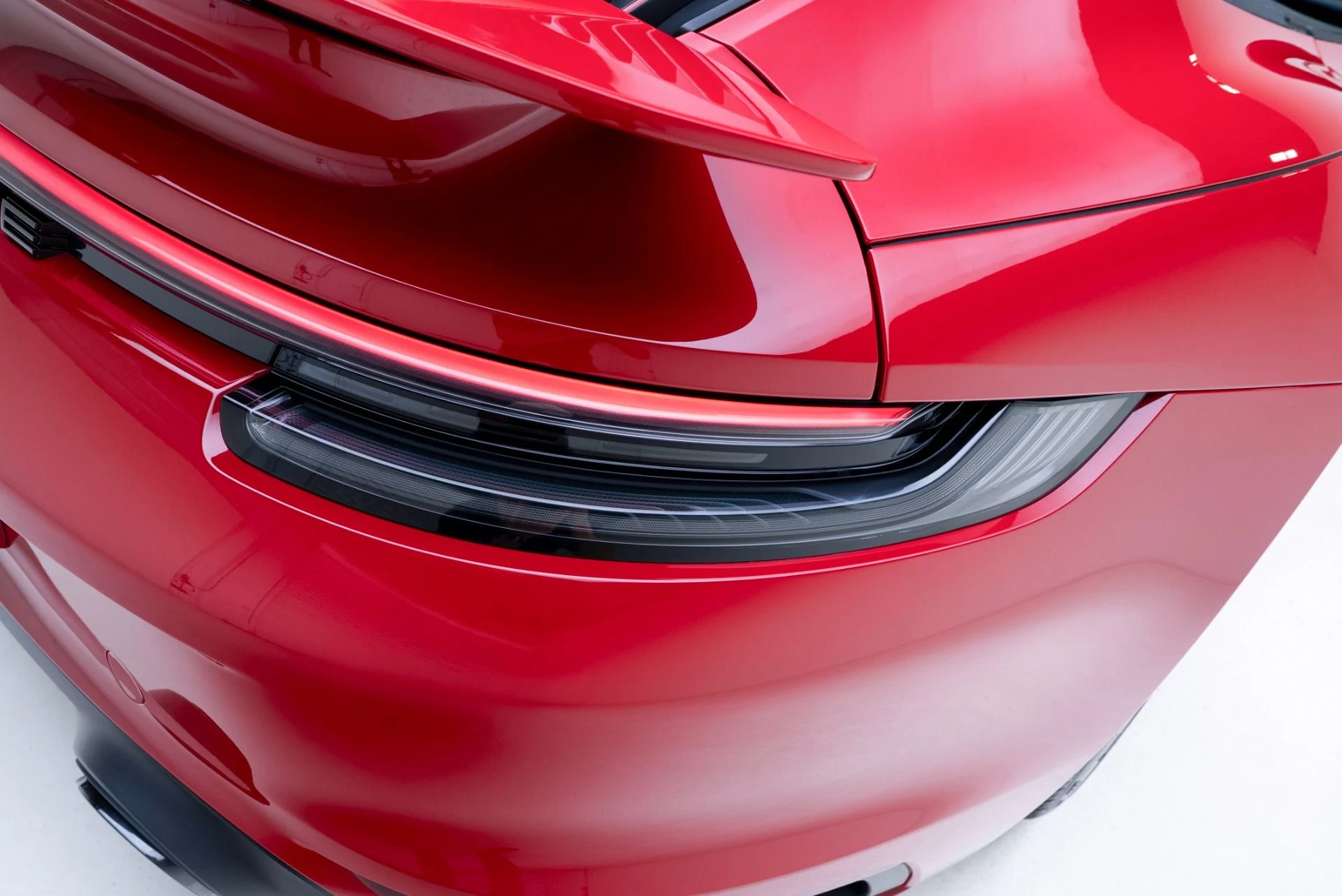 mph045_4237345994_Used_2021_Porsche_911_Turbo_S_1780071406_7b29182390