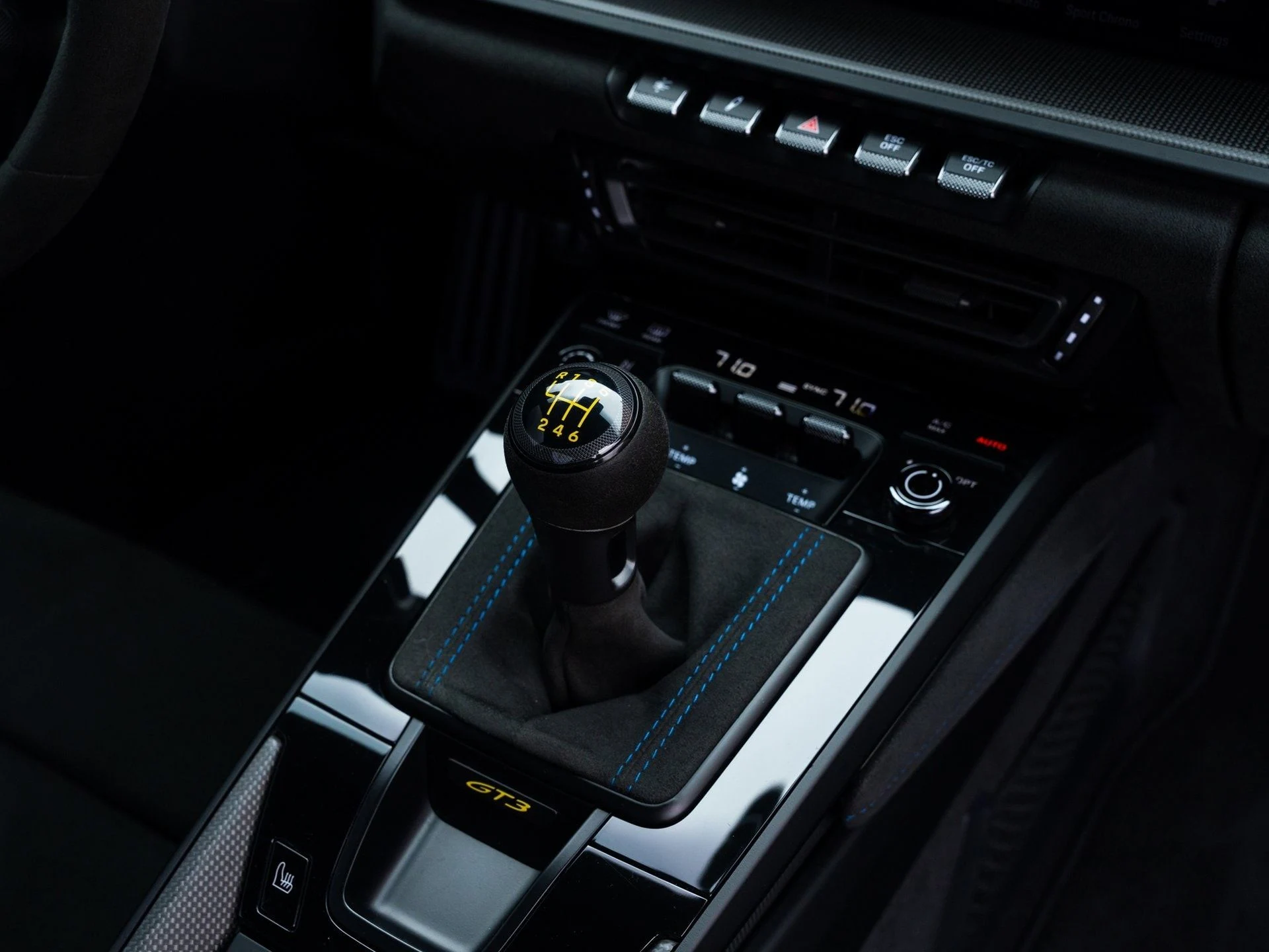 mph045_4267315452_e149b672c425a304aa8298fb5f56a9bex_bf21272886