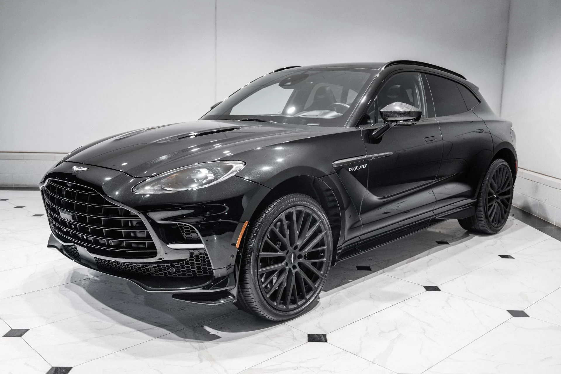 mph045_4272769594_New_2023_Aston_Martin_DBX_707_1785777382_48e8119244