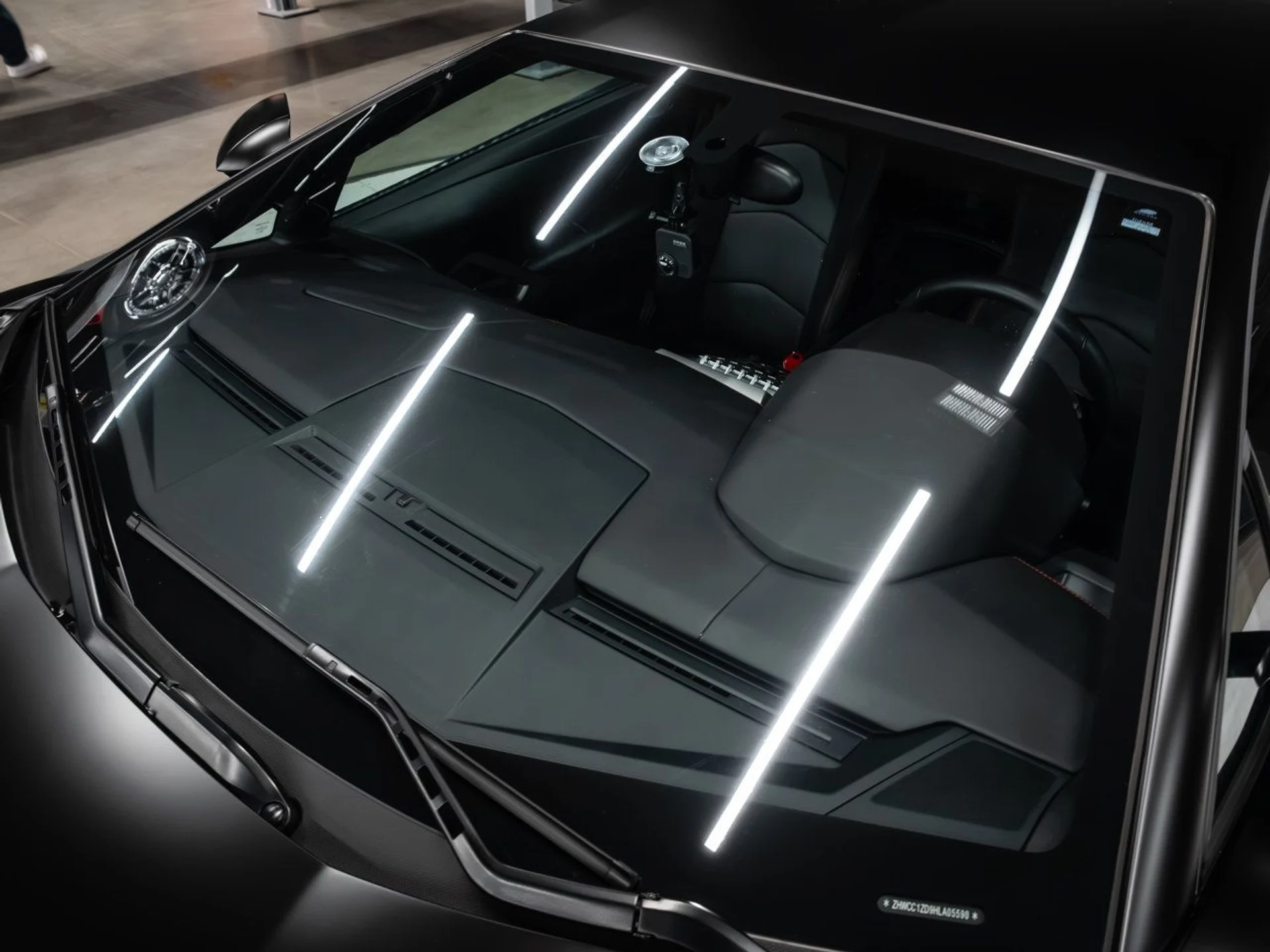 mph045_4277747000_lamborghini_aventador_2017_a51a461db3