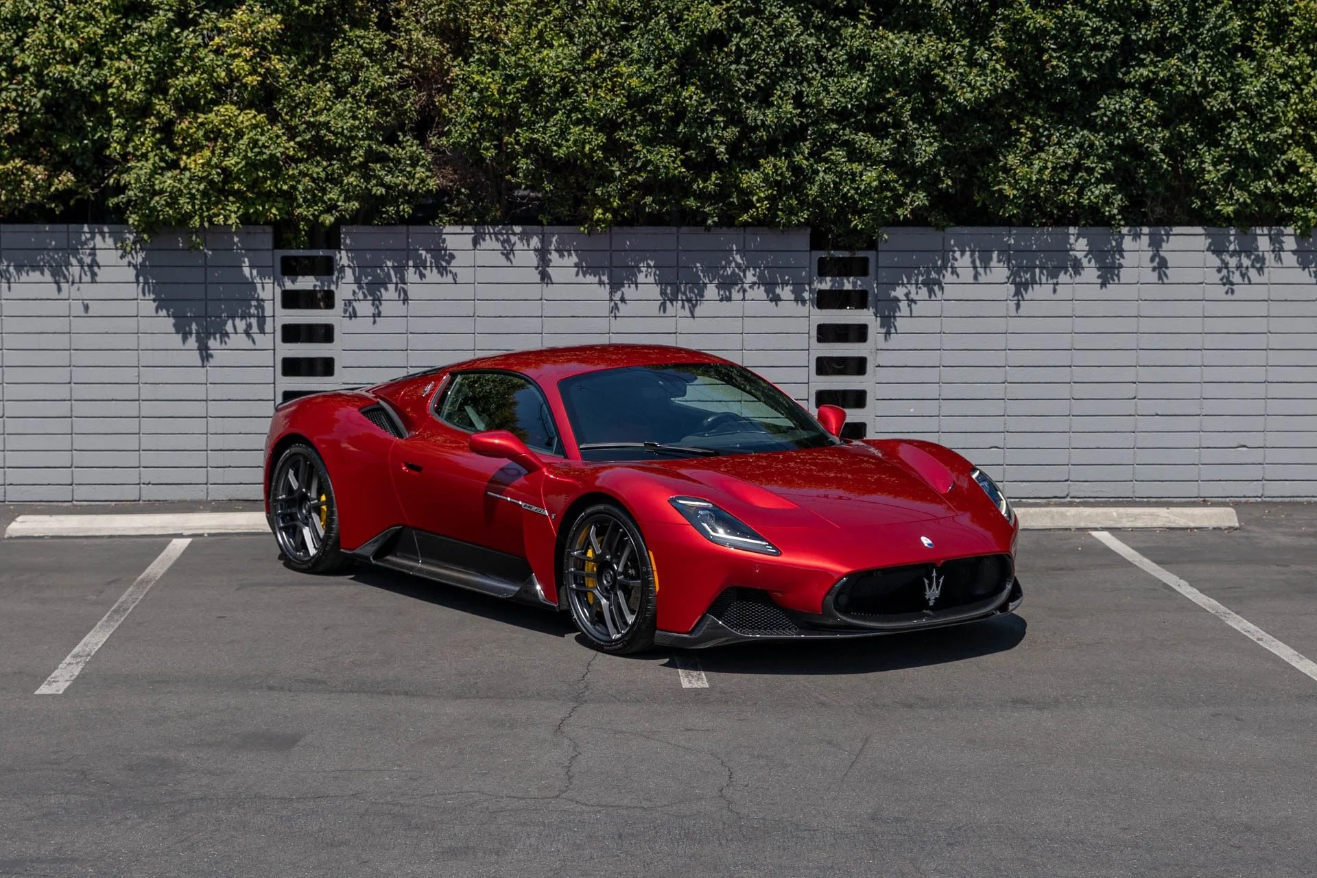 mph045_4280423672_Used_2022_Maserati_MC_20_1747769267_d3f779ae27