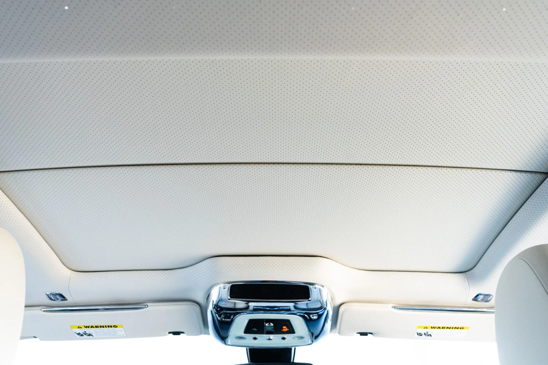 mph045_428275757_Used_2014_Rolls_Royce_Wraith_1761760080_d182605b10