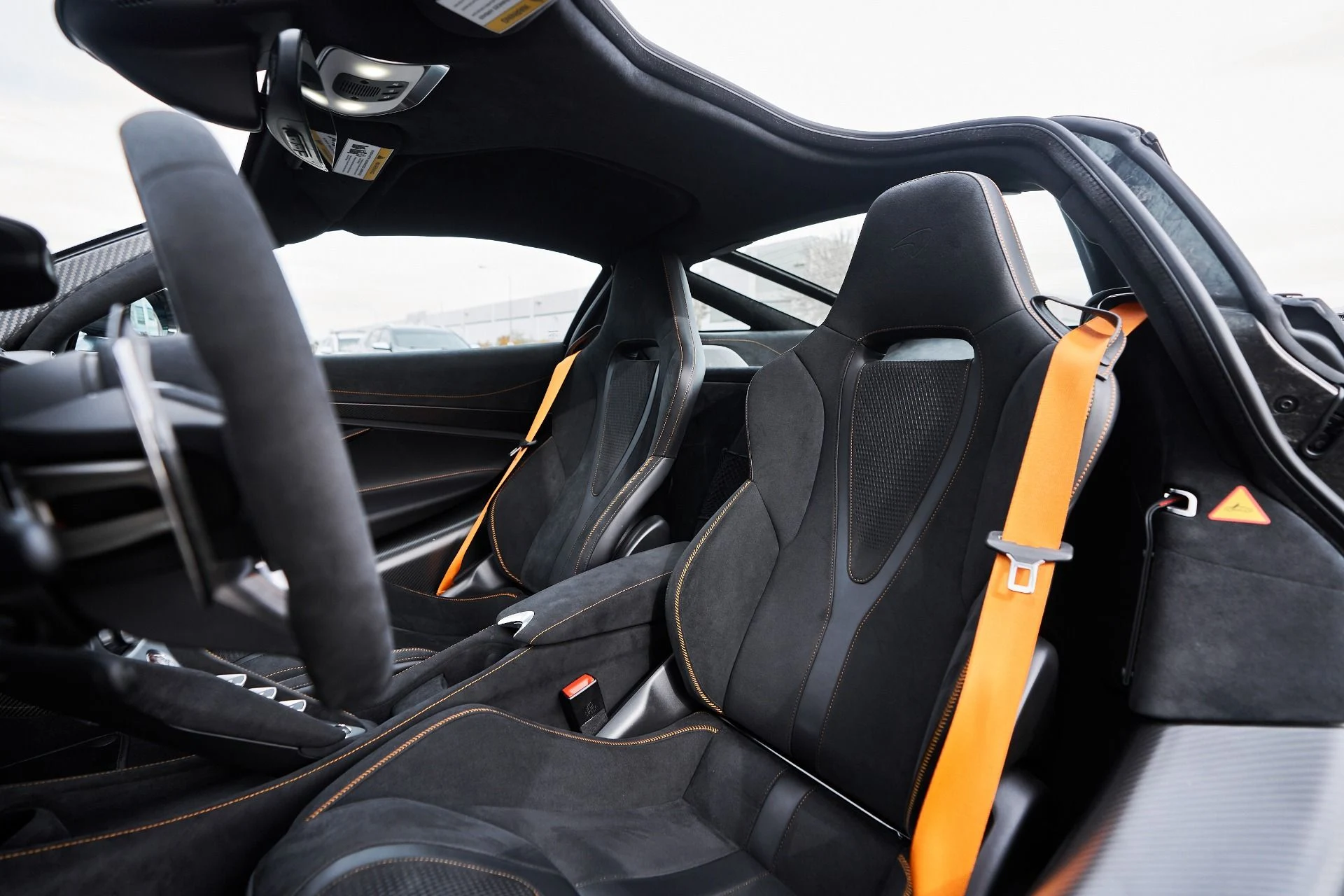 mph045_4290873496_Used_2024_Mc_Laren_750_S_1762992867_8564d0d414