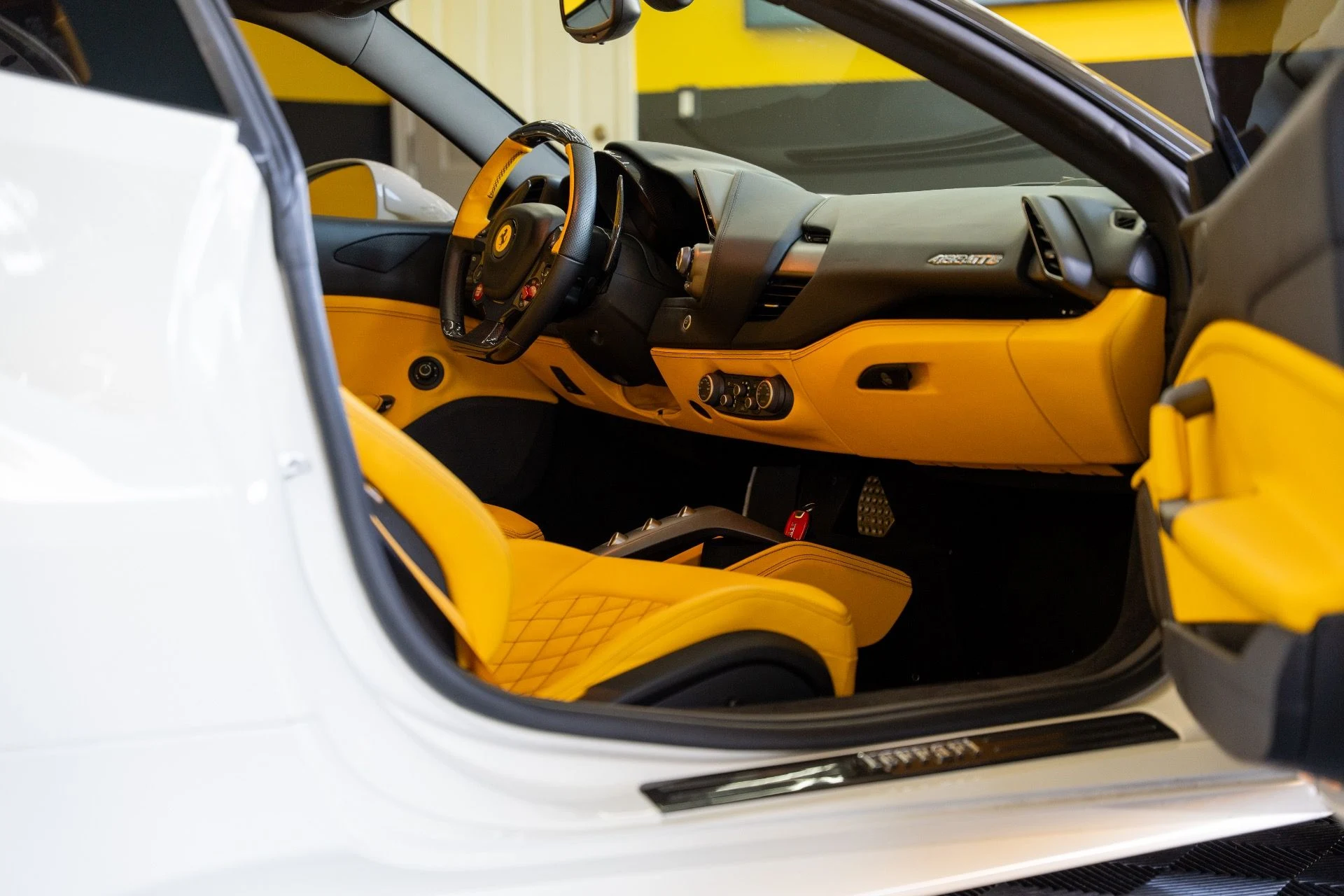 mph045_445921428_Used_2016_Ferrari_488_GTB_1792442260_ce37f86c2e