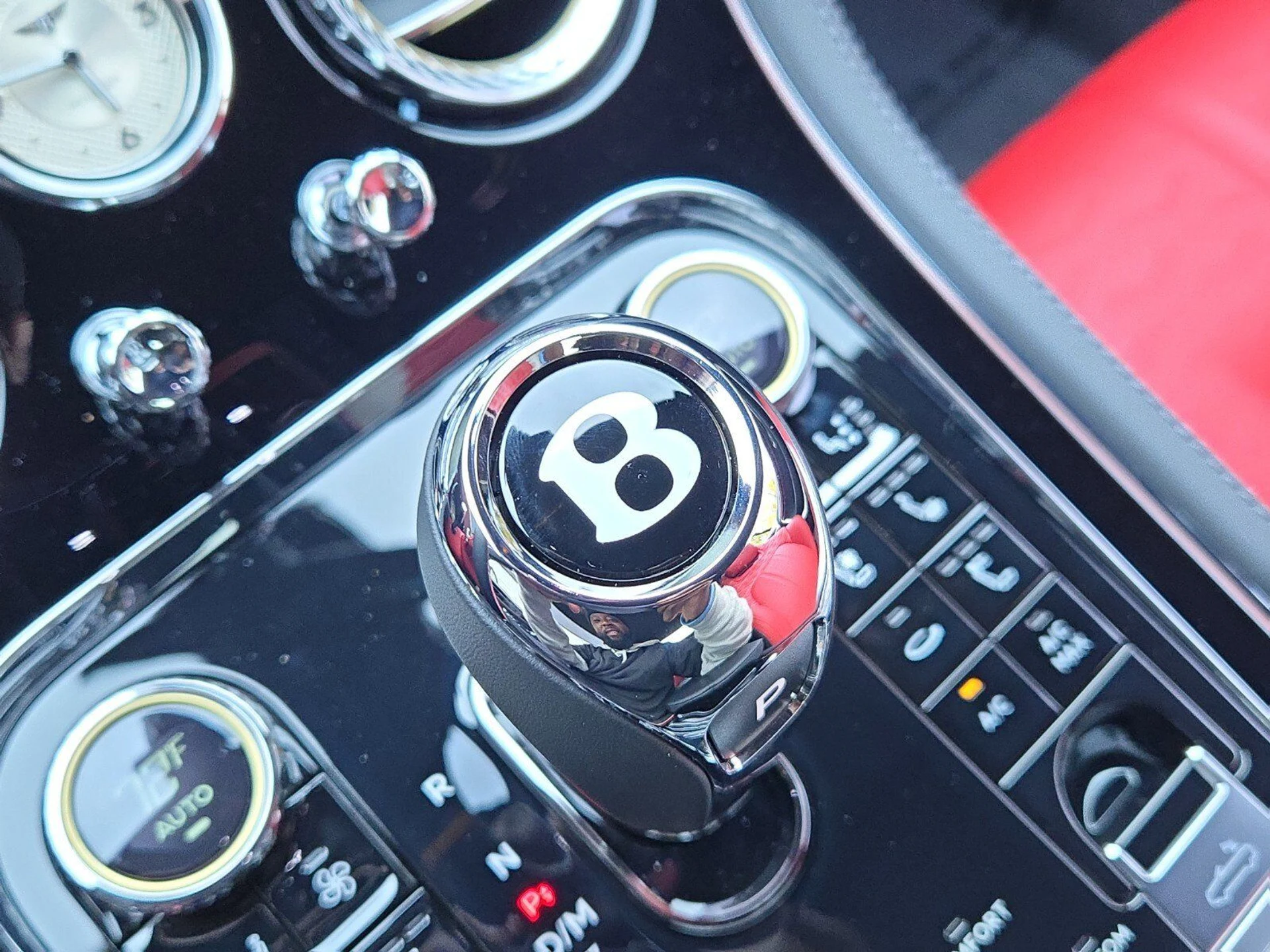 mph045_461025737_8b93a4d41acc4c0d8464fc11a1da66dcx_7175cb791b