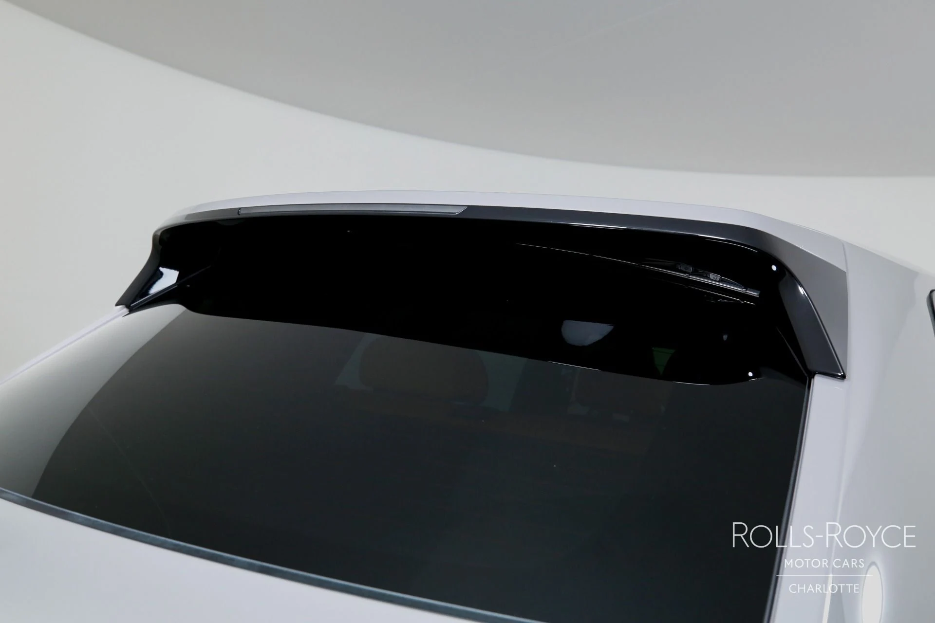 mph045_462209521_Used_2024_Rolls_Royce_Black_Badge_Cullinan_1765396313_17e6793630