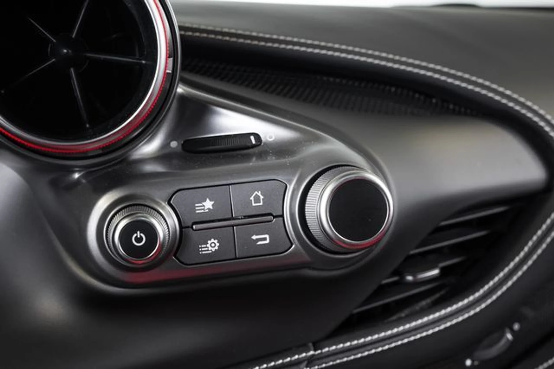 mph045_467355619_977e3133ac90a08203a97e937b909a7bx_a64dc3b591