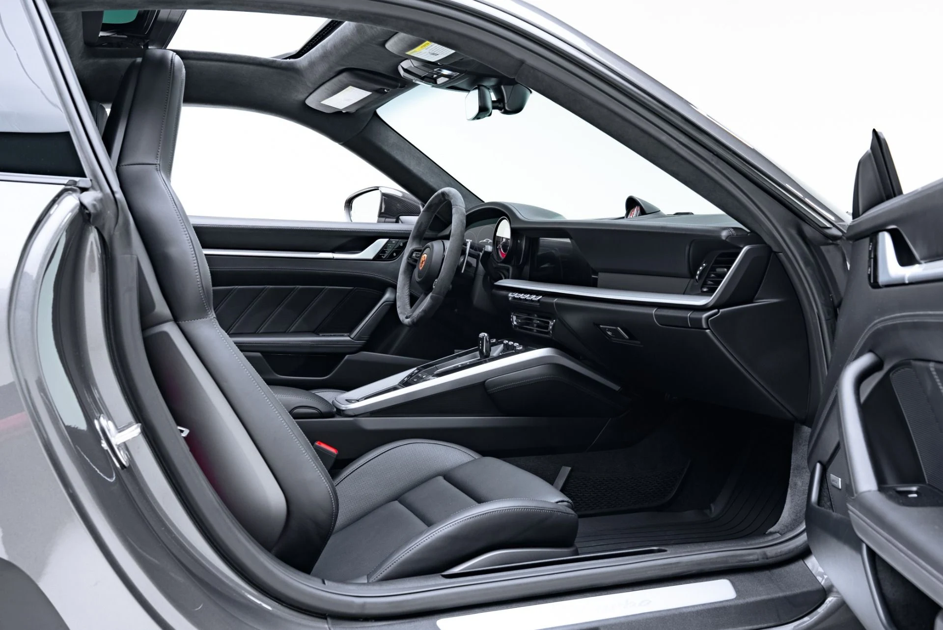 mph045_48511441_Used_2021_Porsche_911_Turbo_1771624976_6471dd61aa