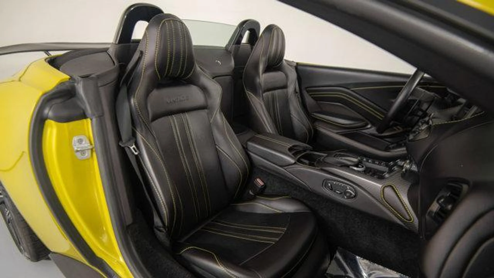 mph045_486868336_7_SH_665qg0_Iwdrveq_FR_Pl_Dbf_HMU_31bea15ed3