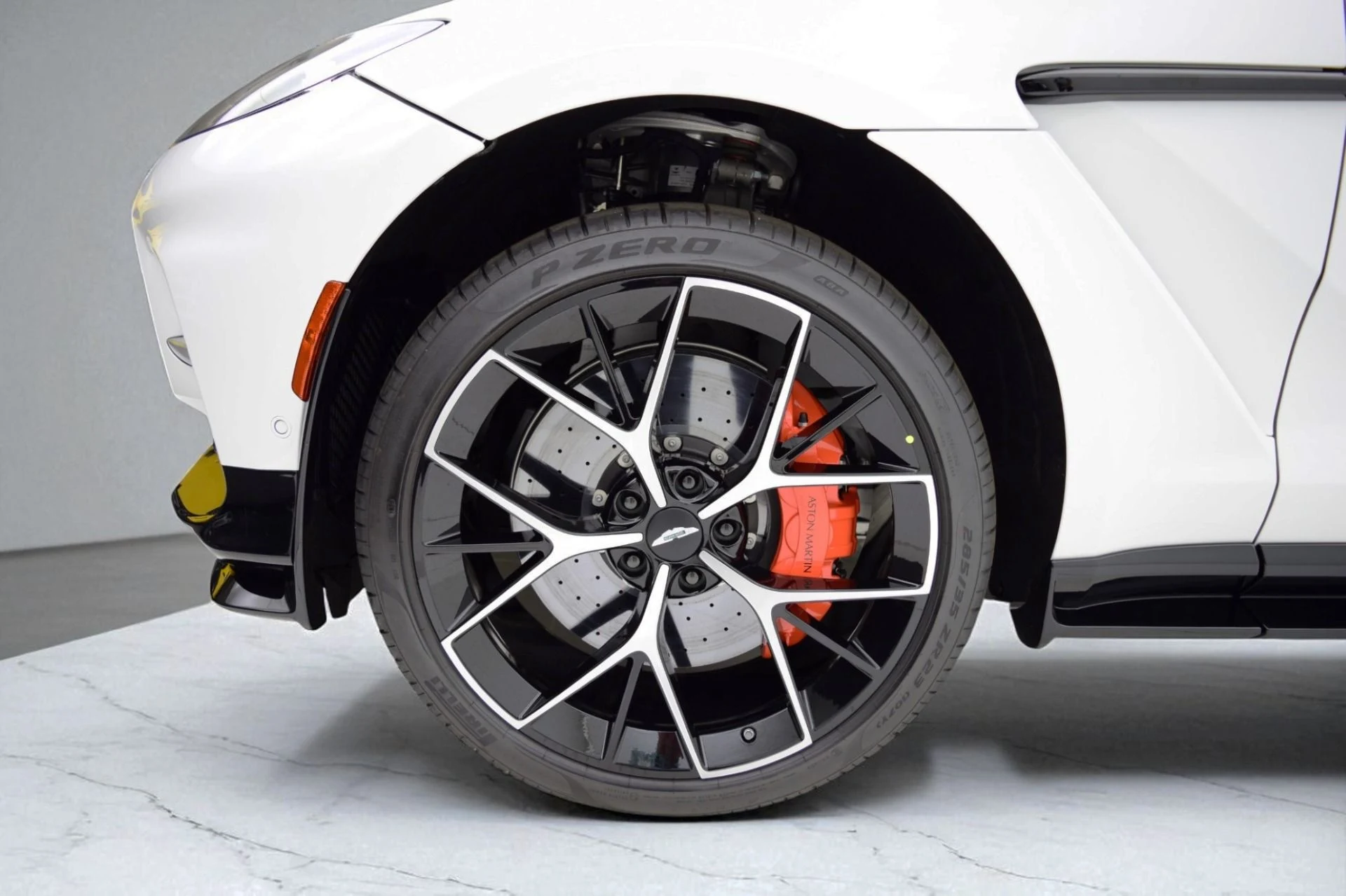 mph045_521325682_New_2025_Aston_Martin_DBX_707_75e792dd67