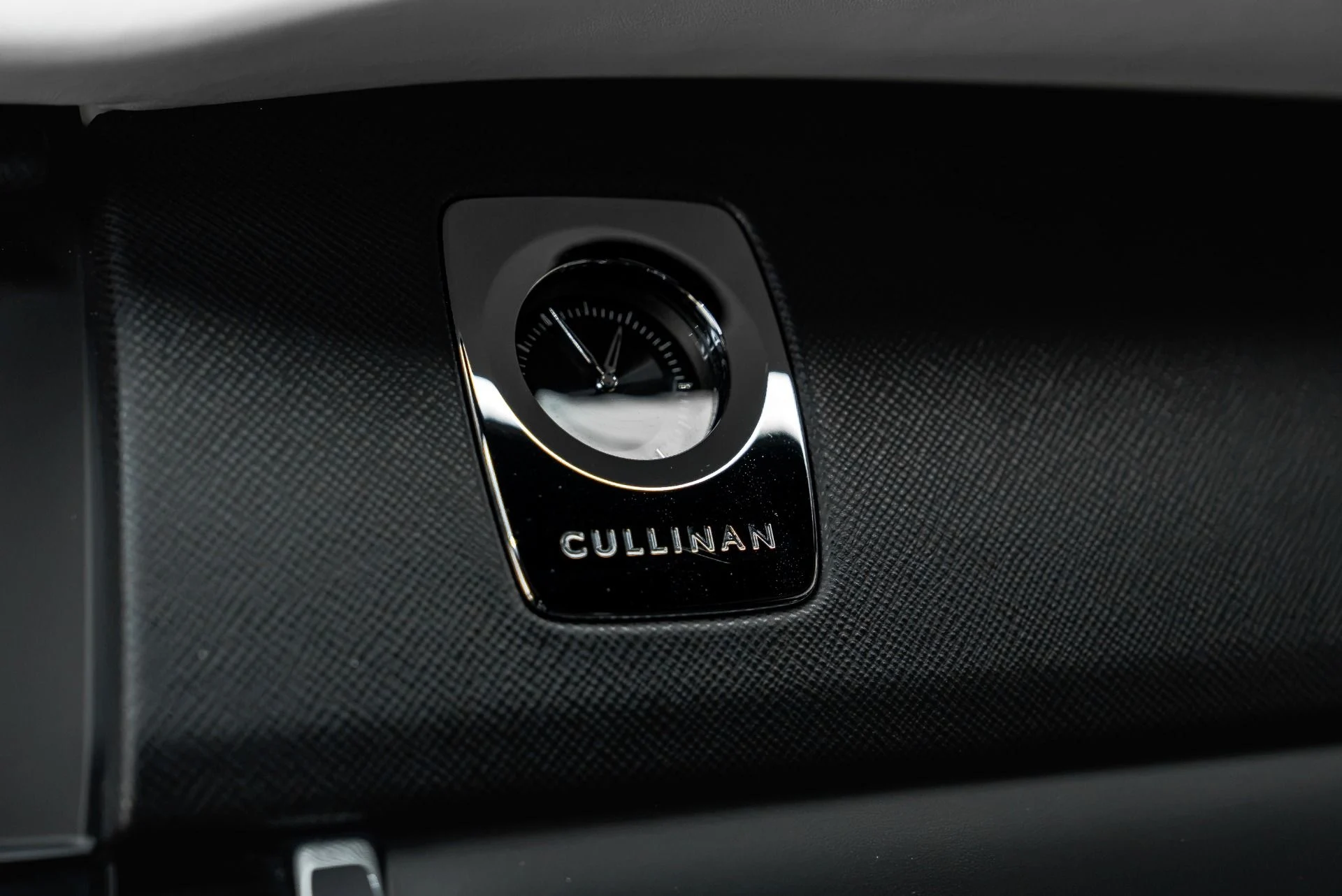mph045_530408674_Used_2020_Rolls_Royce_Cullinan_1785280434_97398aa1f1