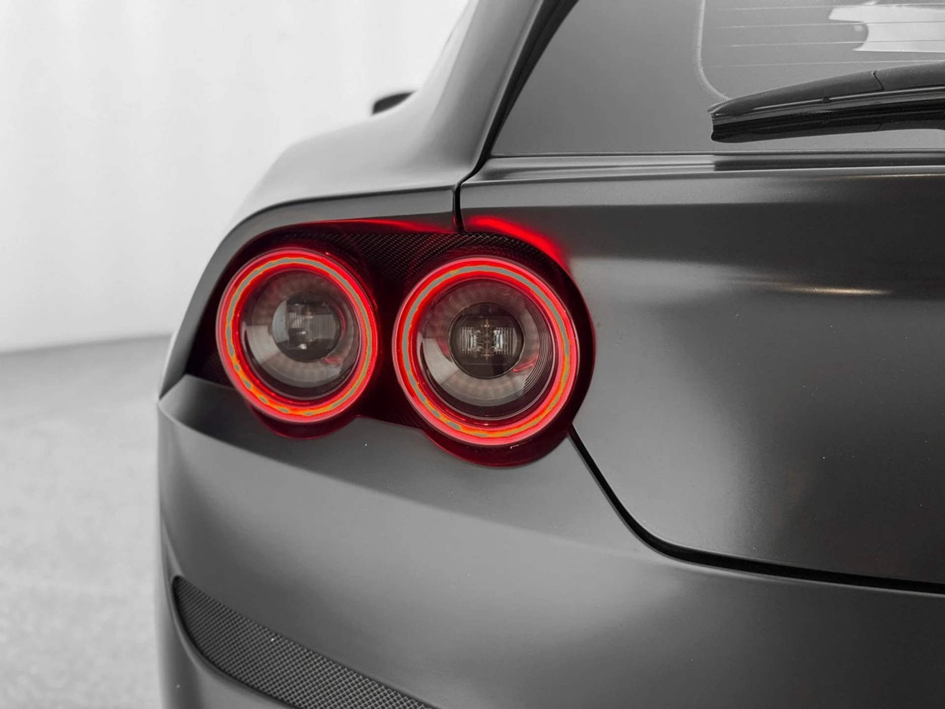 mph045_533574743_cb347748937a49a3d3fe0fb0a0490439x_2961eb42ea