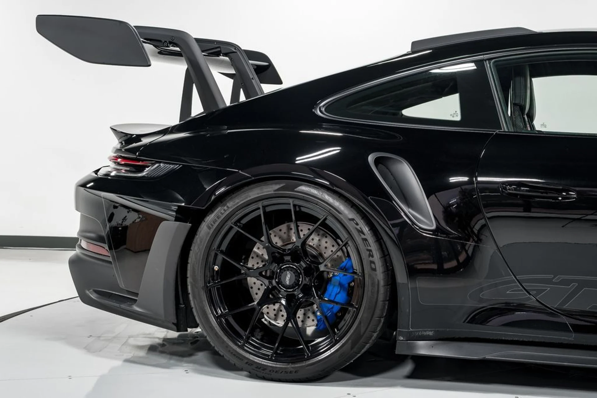 mph045_550741916_01e488c5c4ab83d0040198f19e5e8b75x_2302ba8509